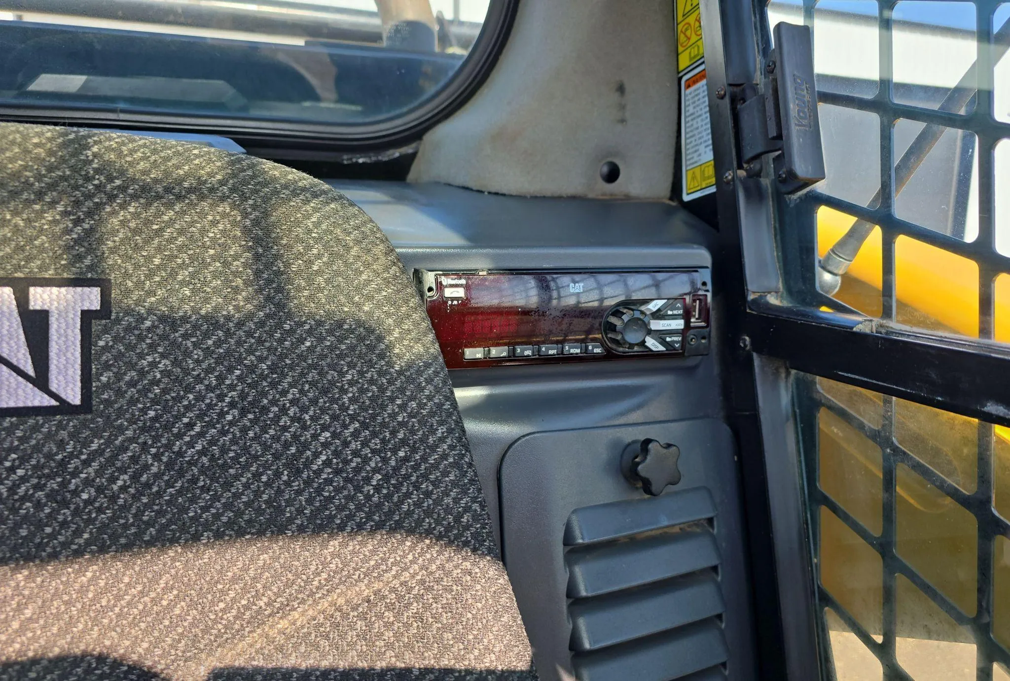 2017 Caterpillar 299D2