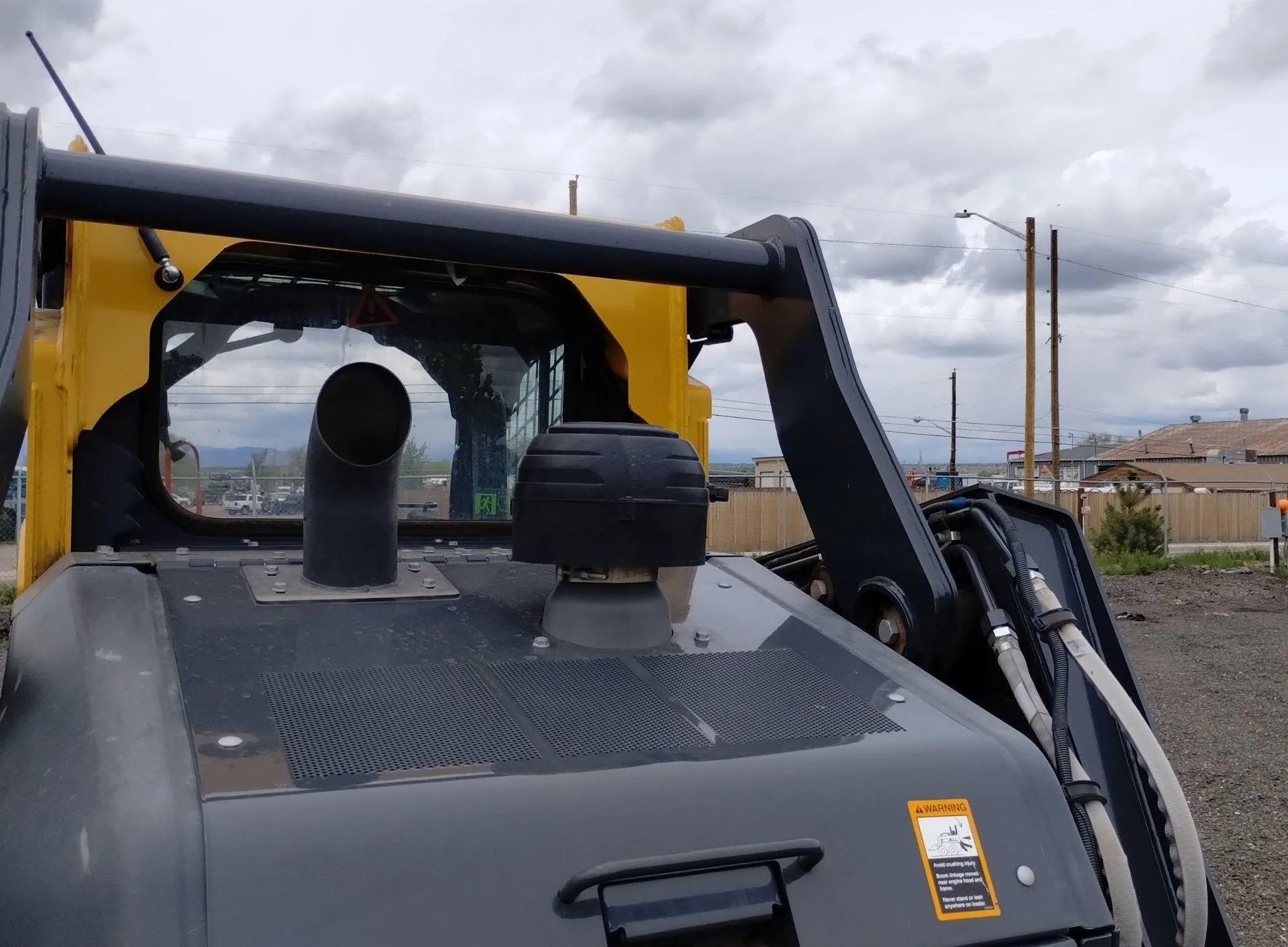 2022 John Deere 330G