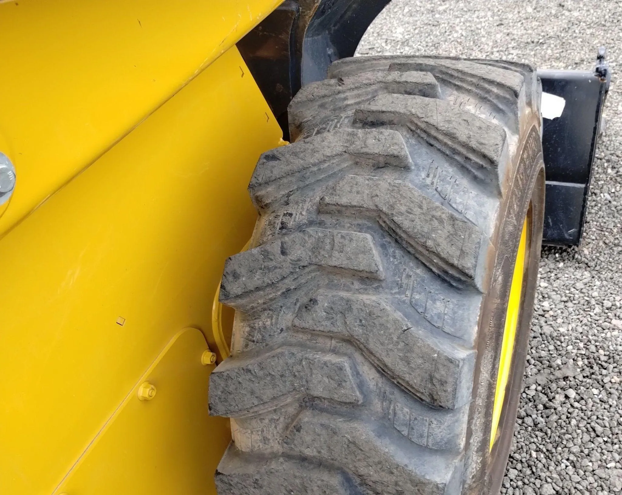 2022 John Deere 330G