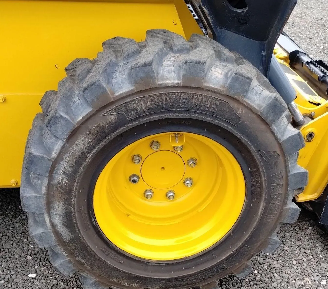 2022 John Deere 330G
