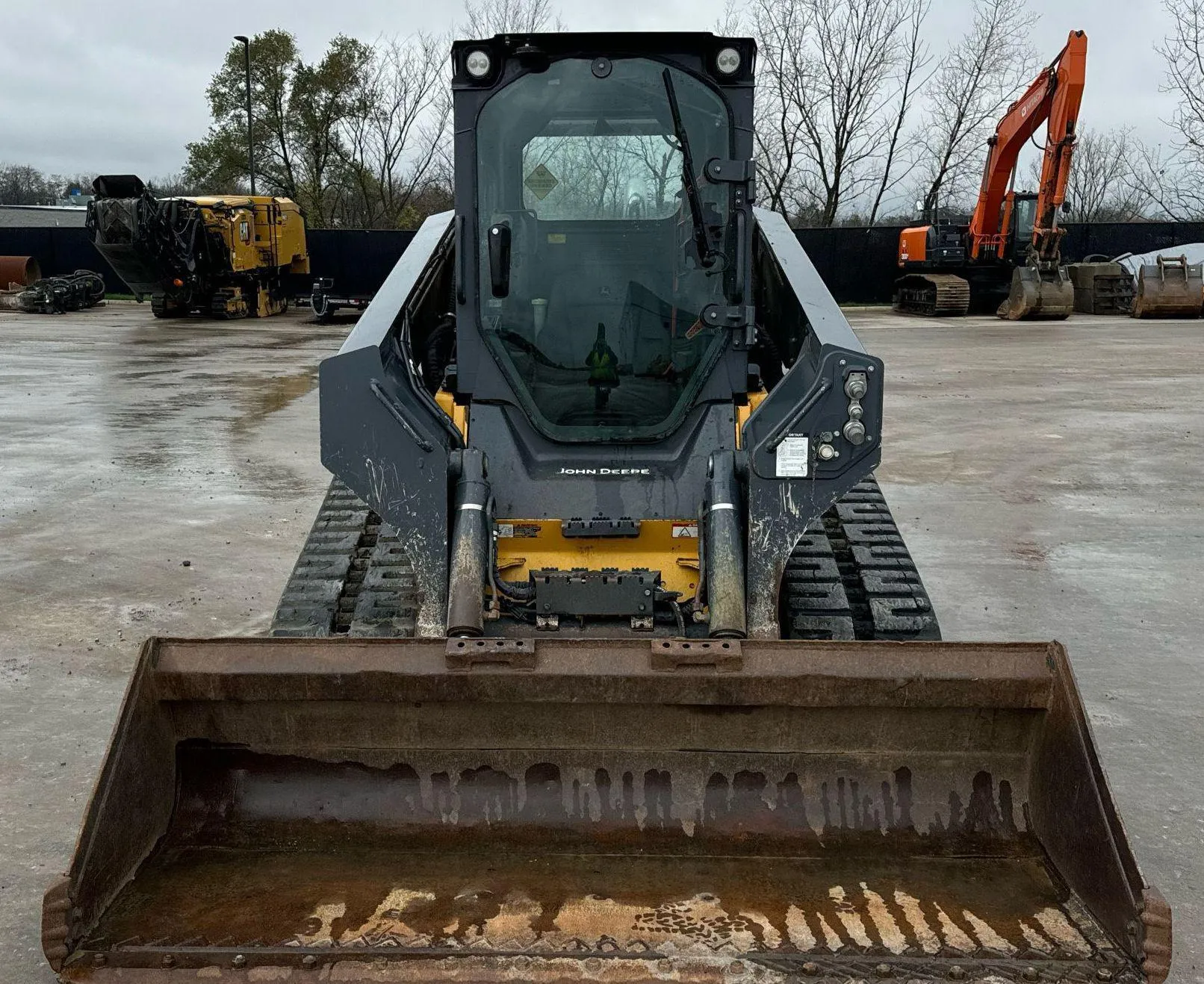 2022 John Deere 333G
