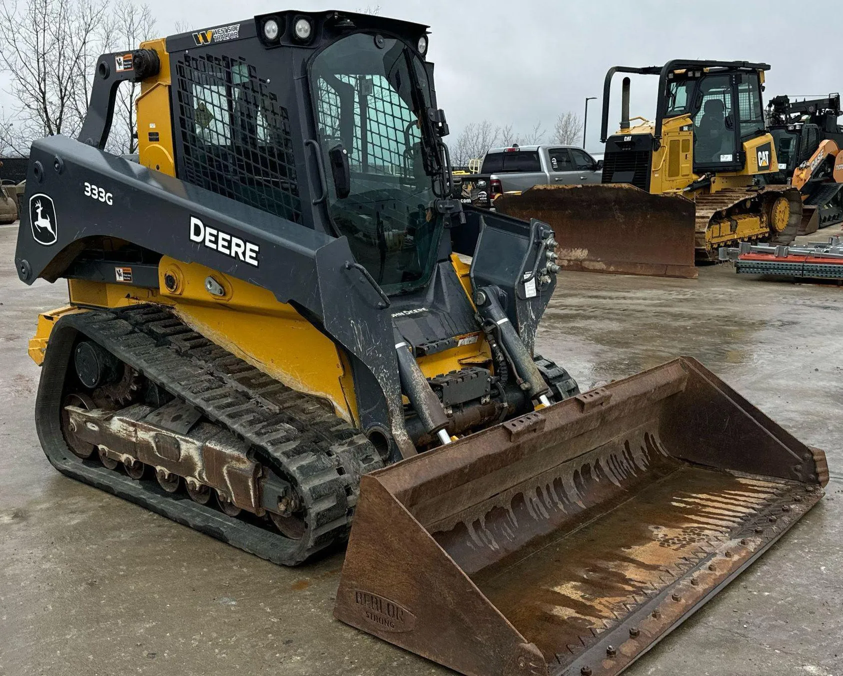 2022 John Deere 333G