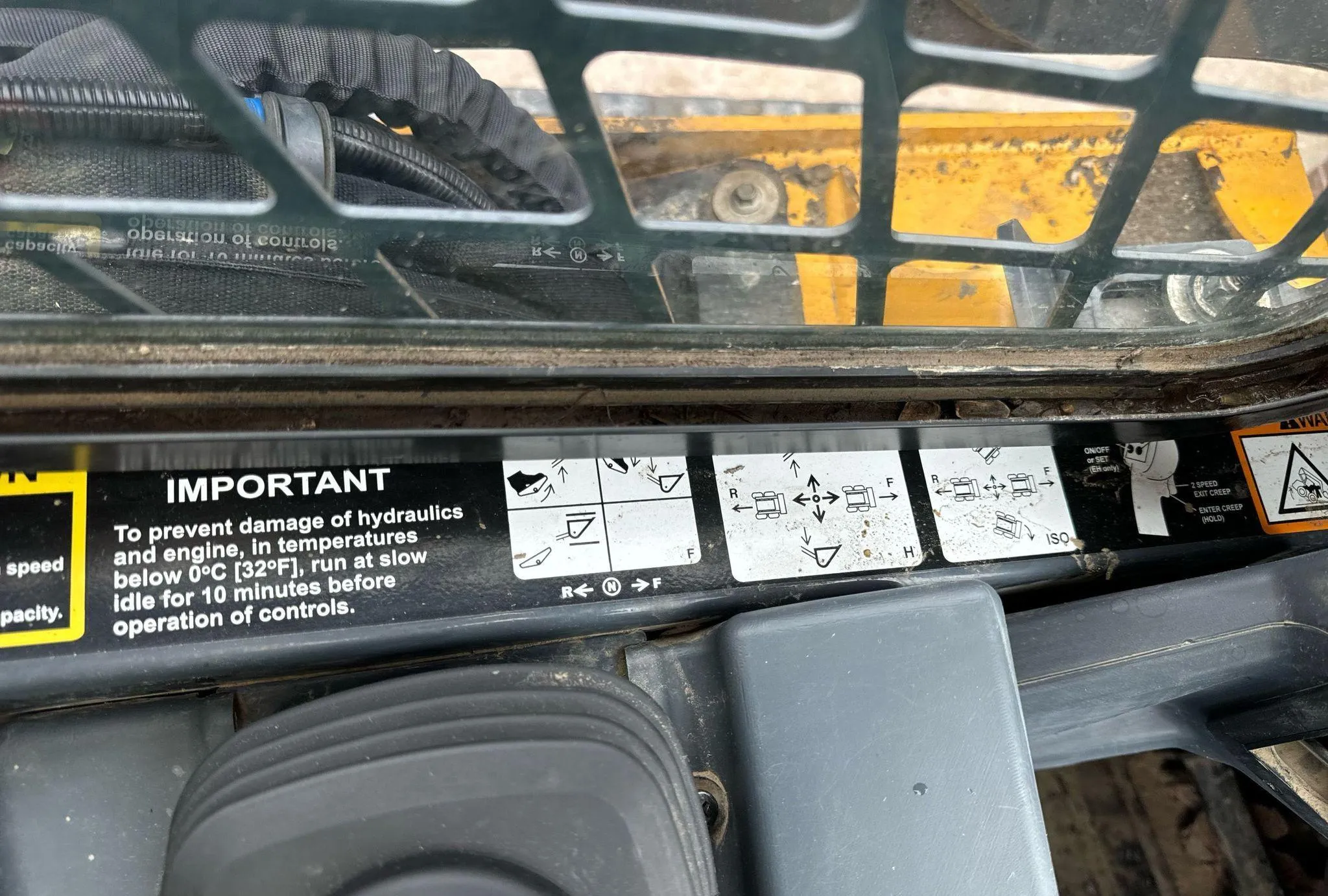2022 John Deere 333G