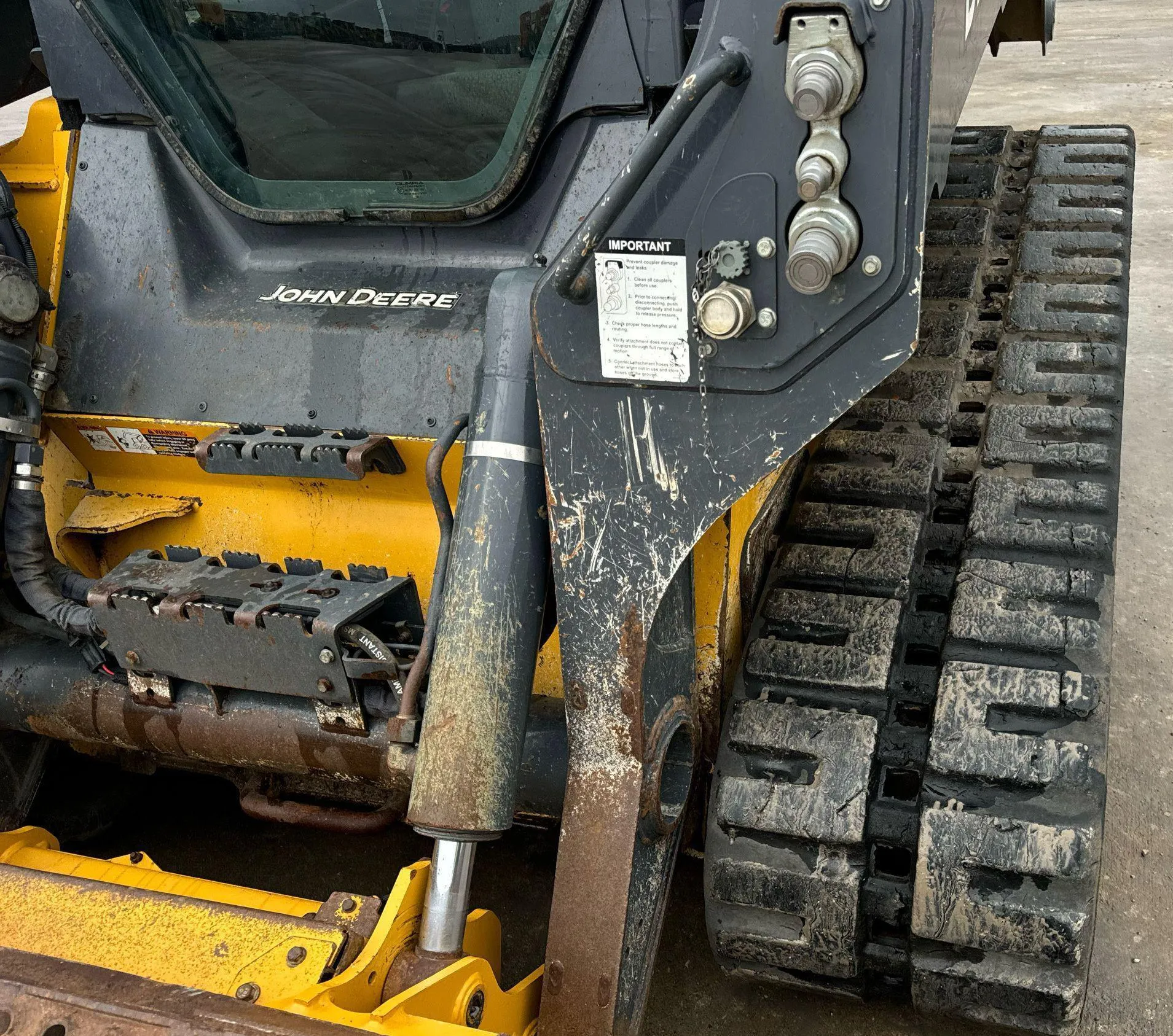 2022 John Deere 333G