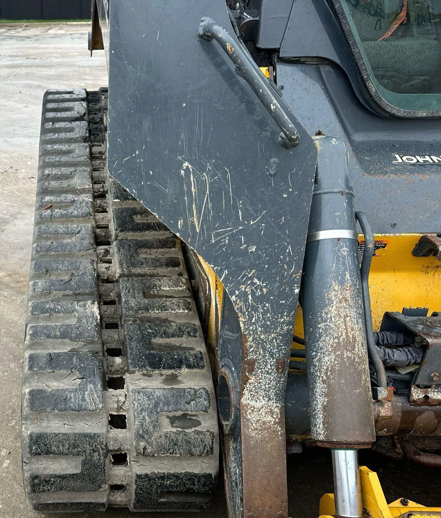 2022 John Deere 333G