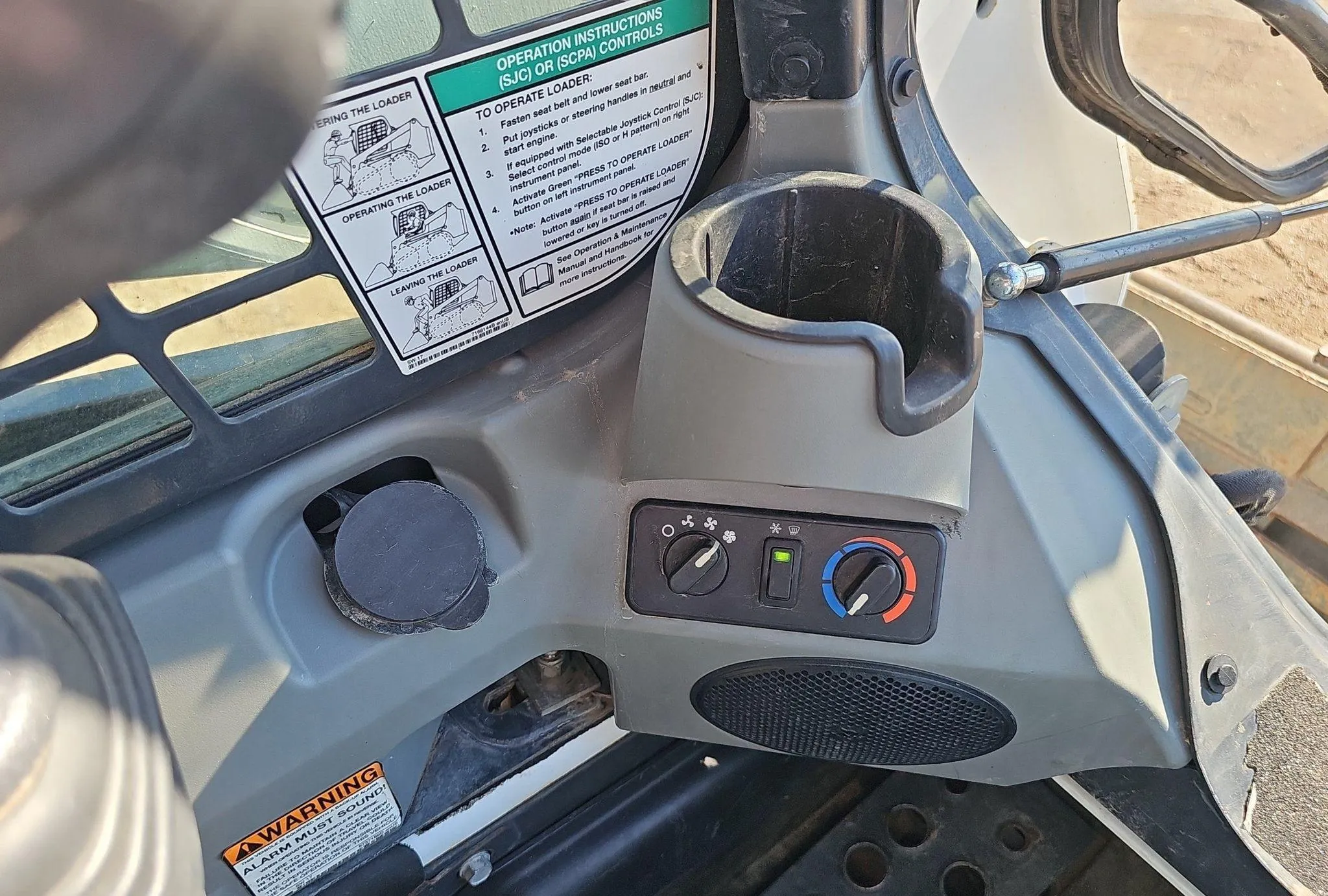 2019 Bobcat T595