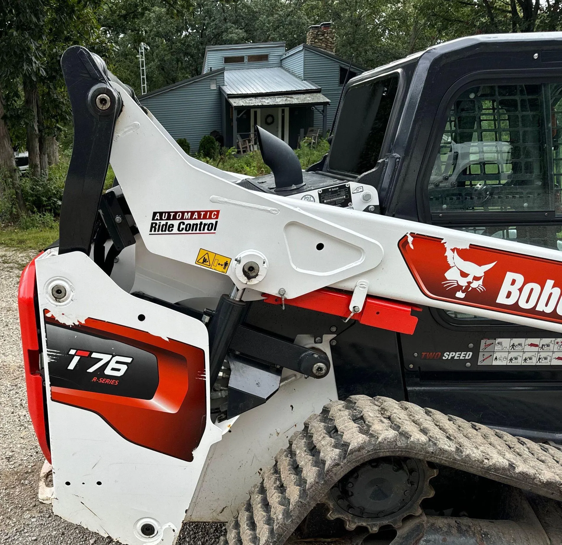 2022 Bobcat T76 R-Series