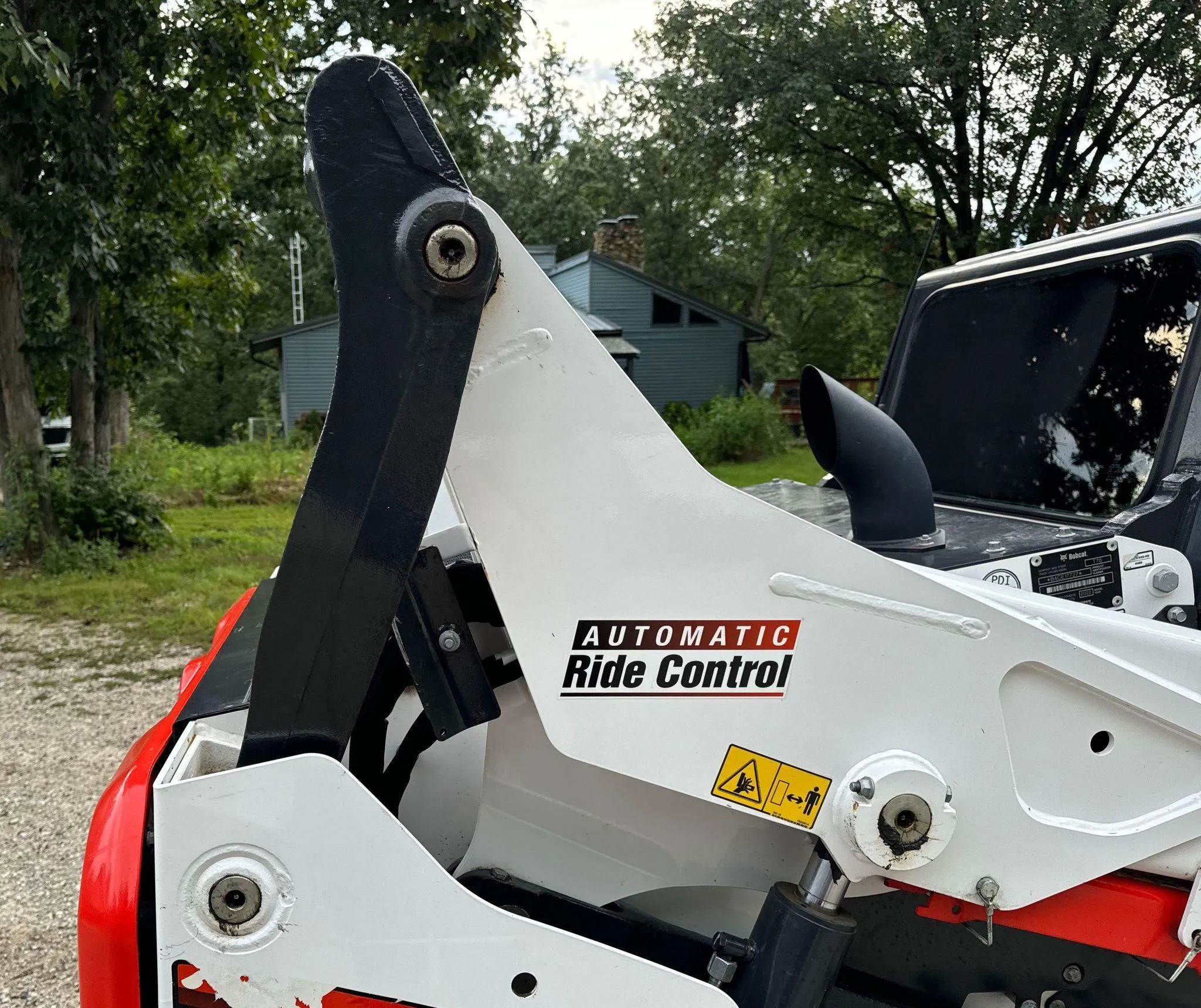 2022 Bobcat T76 R-Series
