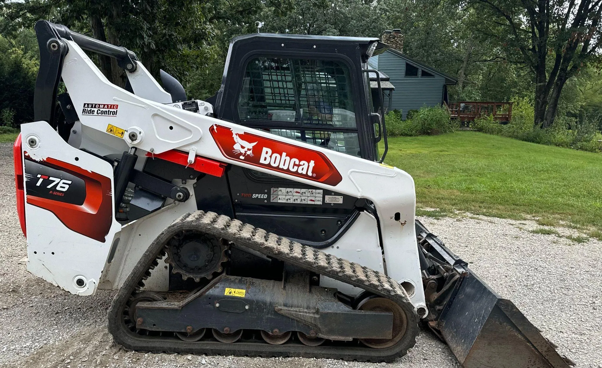 2022 Bobcat T76 R-Series
