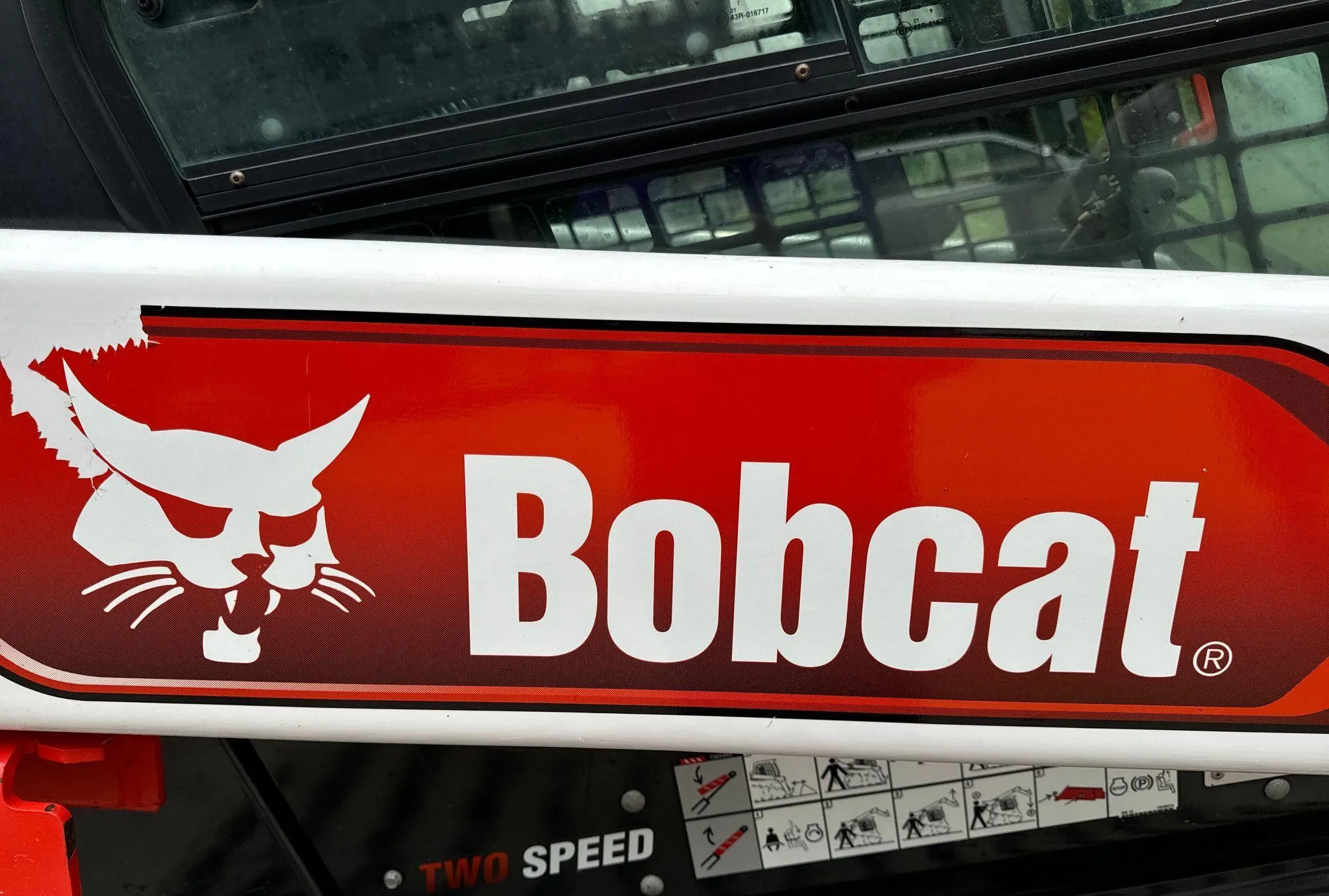 2022 Bobcat T76 R-Series