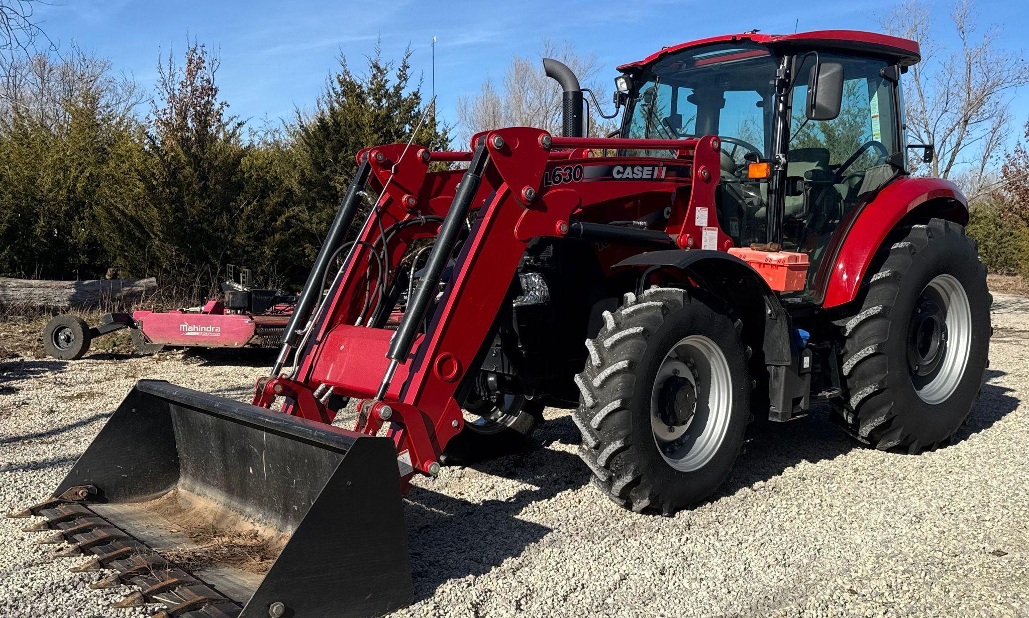 2017 Case IH Farmall 100C MFWD alt