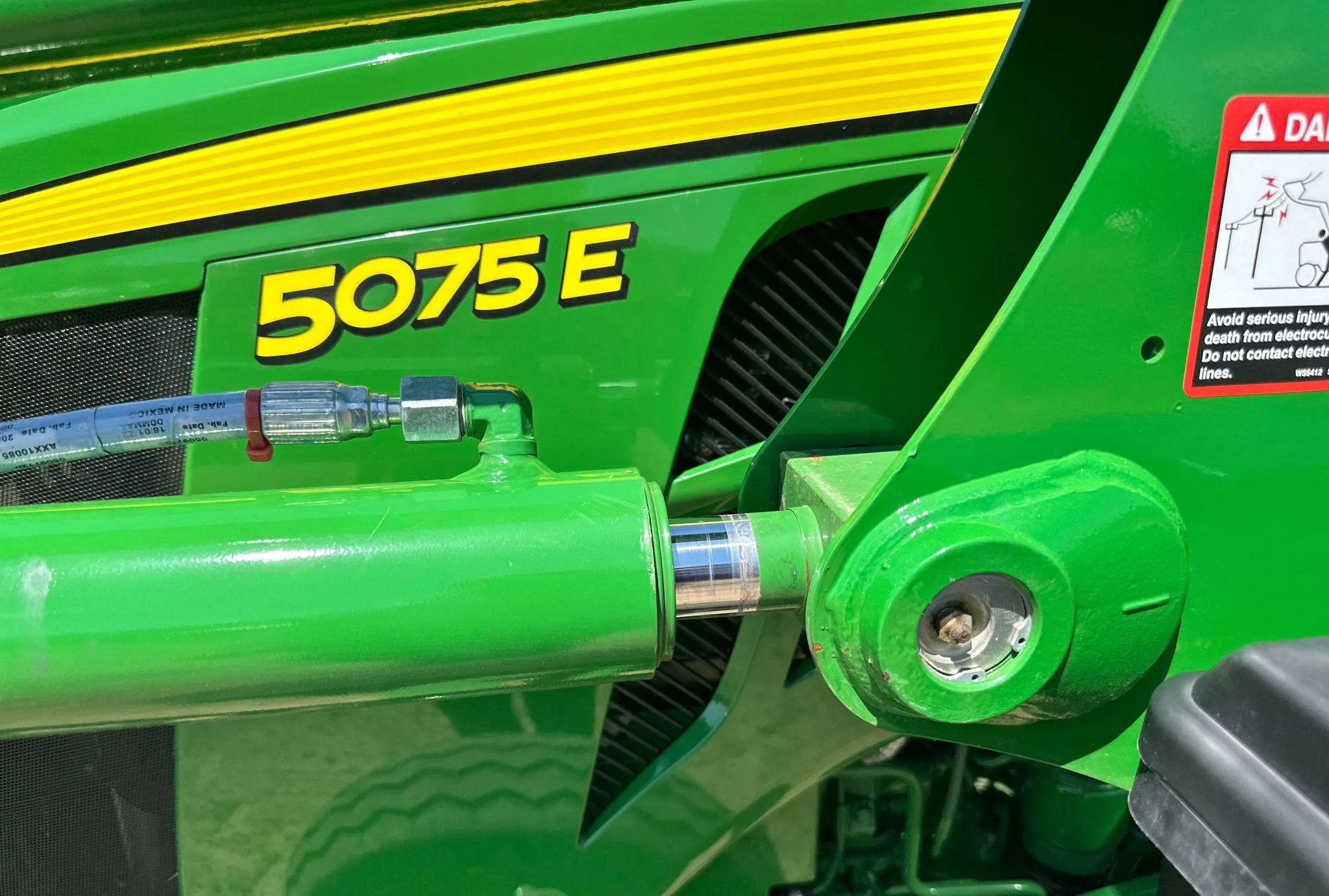 2021 John Deere 5075E