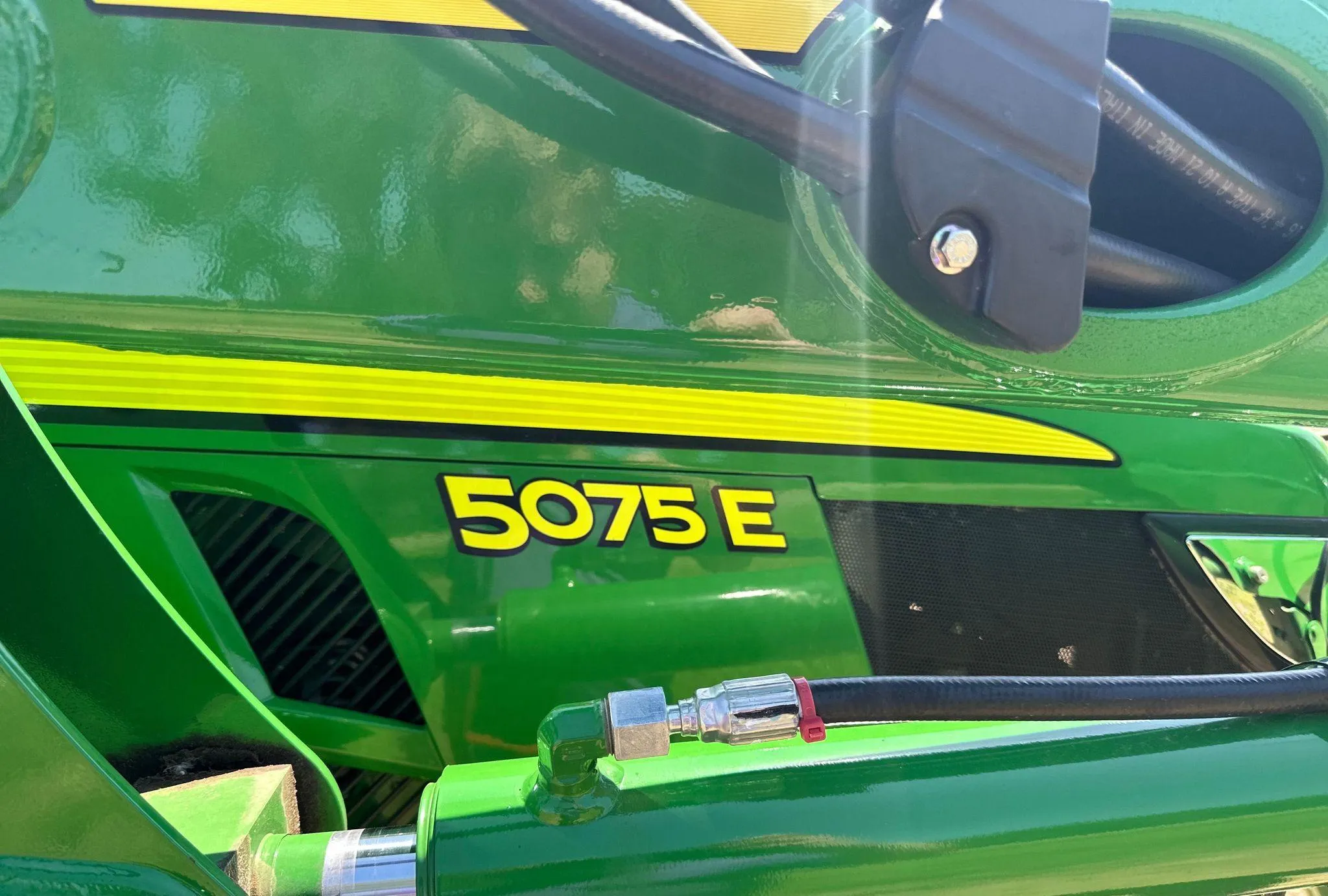 2021 John Deere 5075E