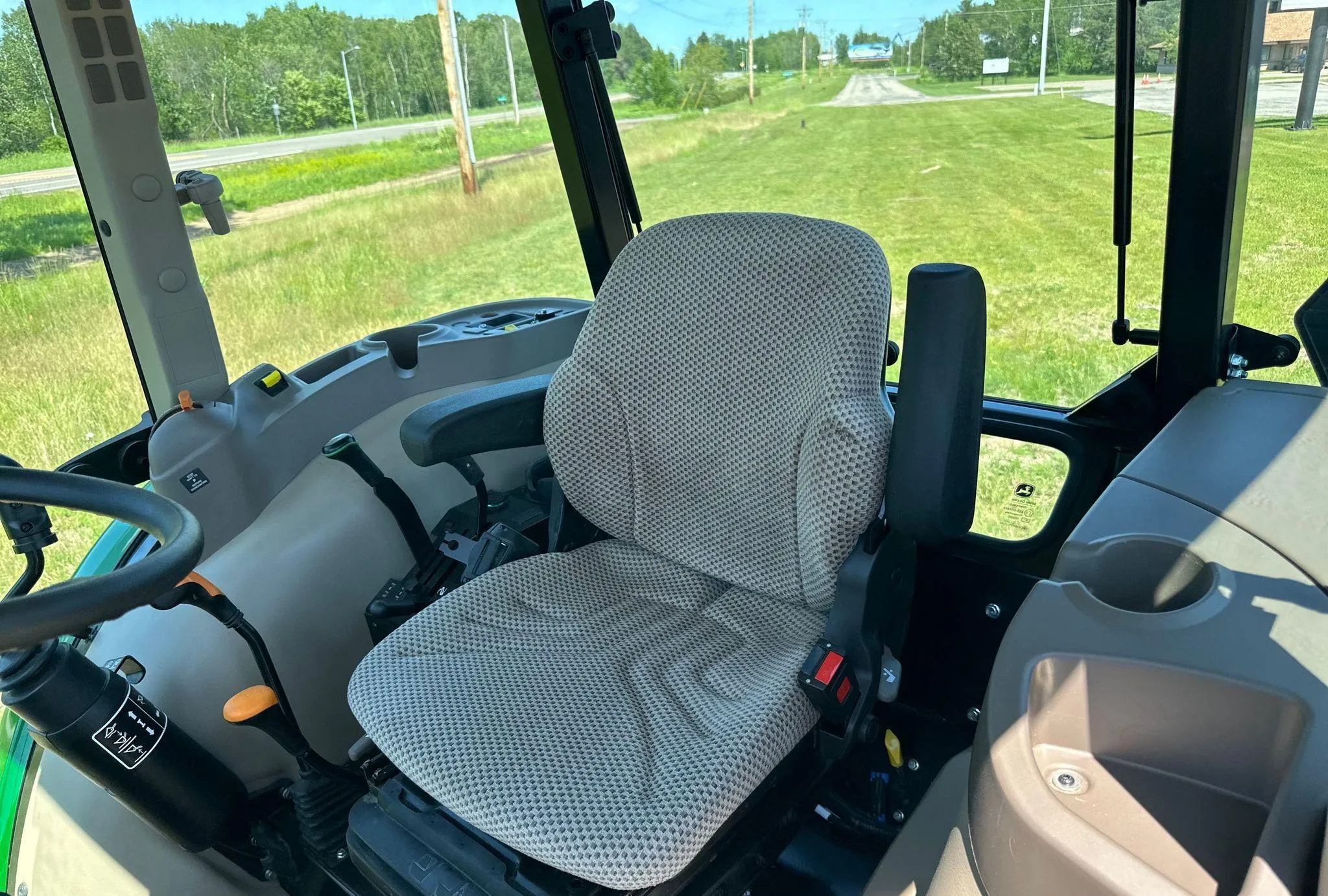 2021 John Deere 5075E