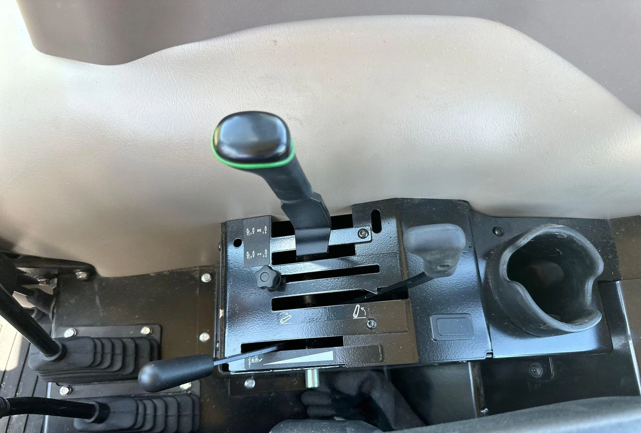 2021 John Deere 5075E