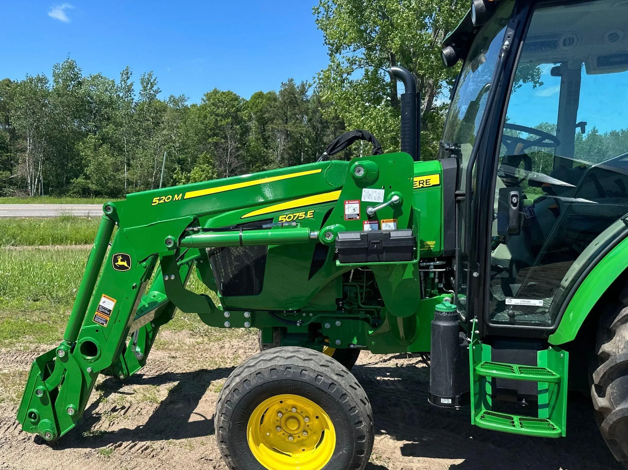 2021 John Deere 5075E