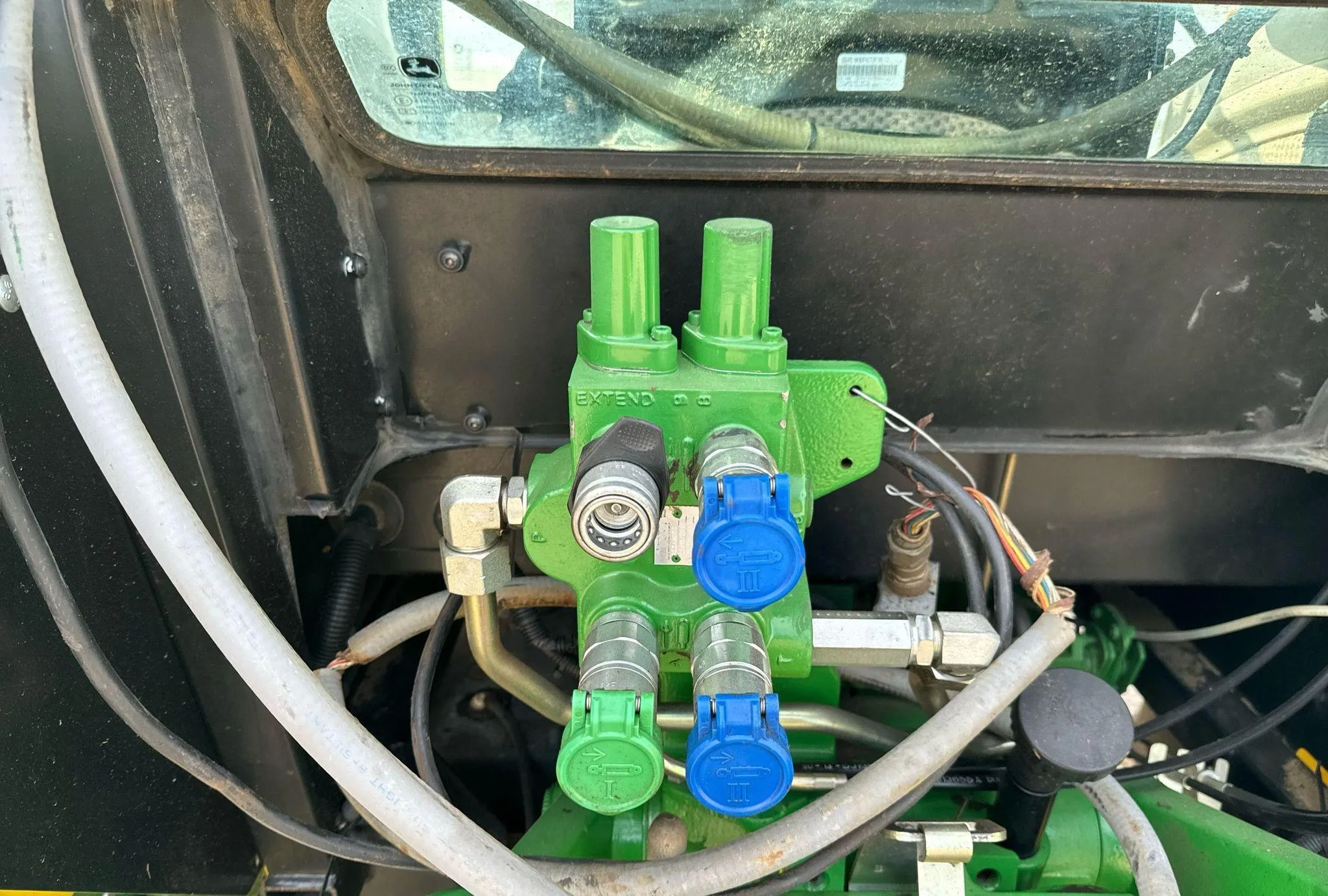 2014 John Deere 5100E MFWD