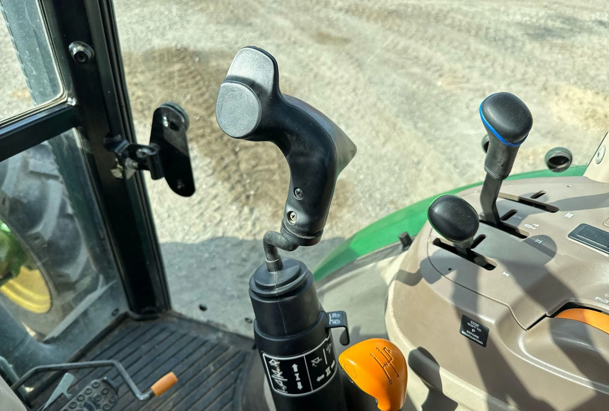 2014 John Deere 5100E MFWD