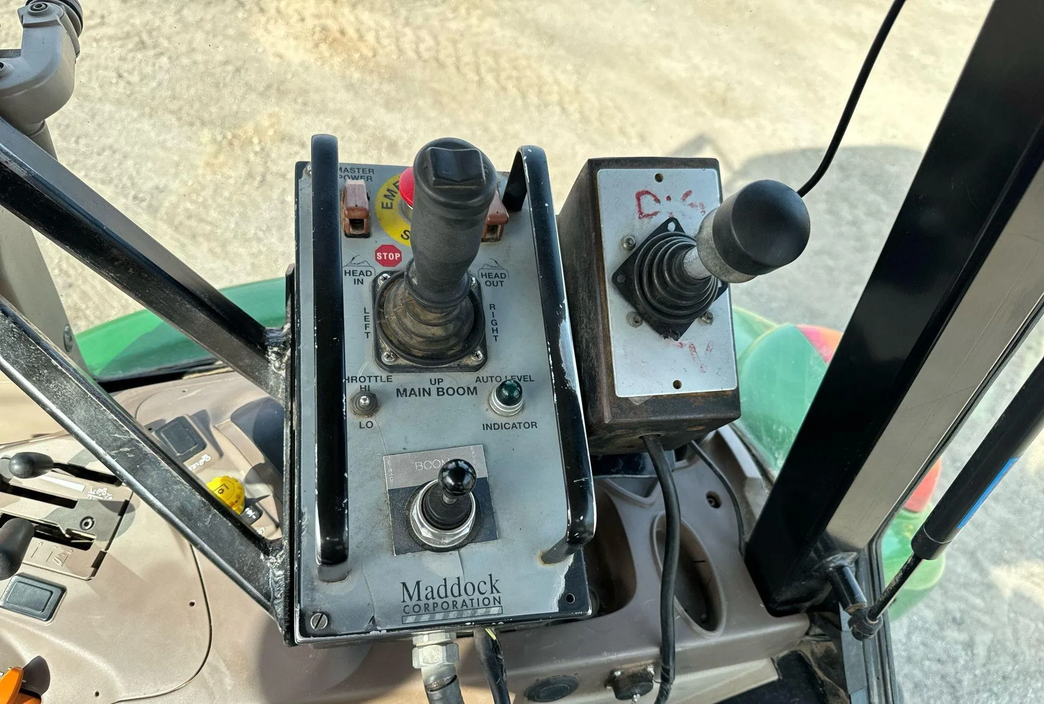 2014 John Deere 5100E MFWD