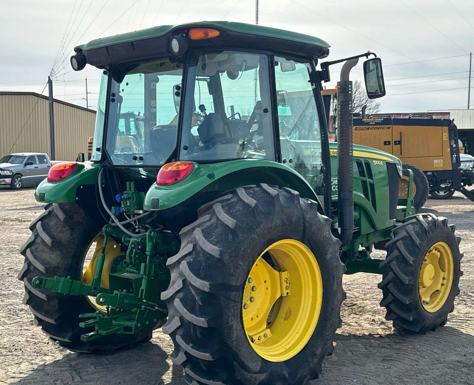 2014 John Deere 5100E MFWD
