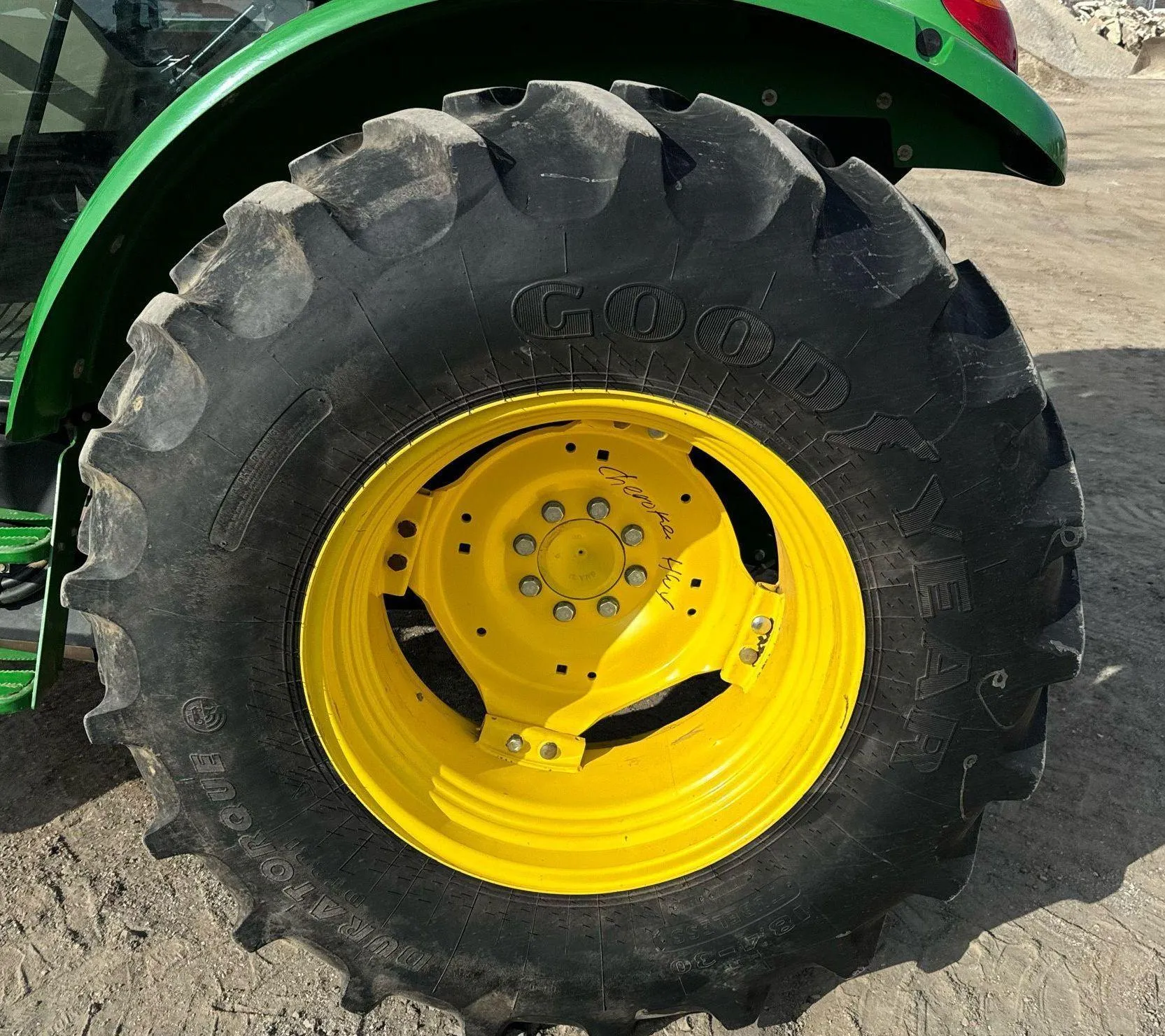 2014 John Deere 5100E MFWD