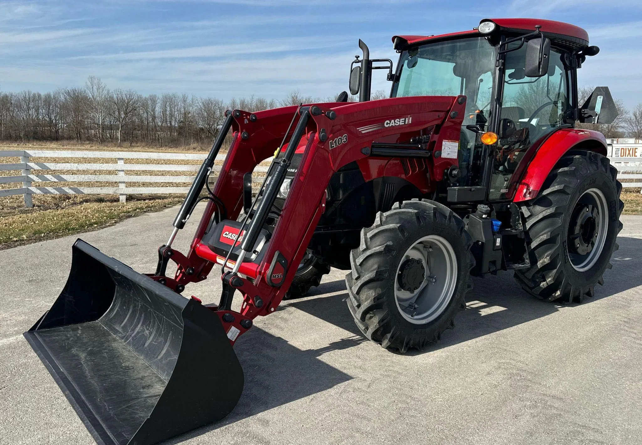 2022 Case IH 2022 Case IH Farmall 115A MFWD alt
