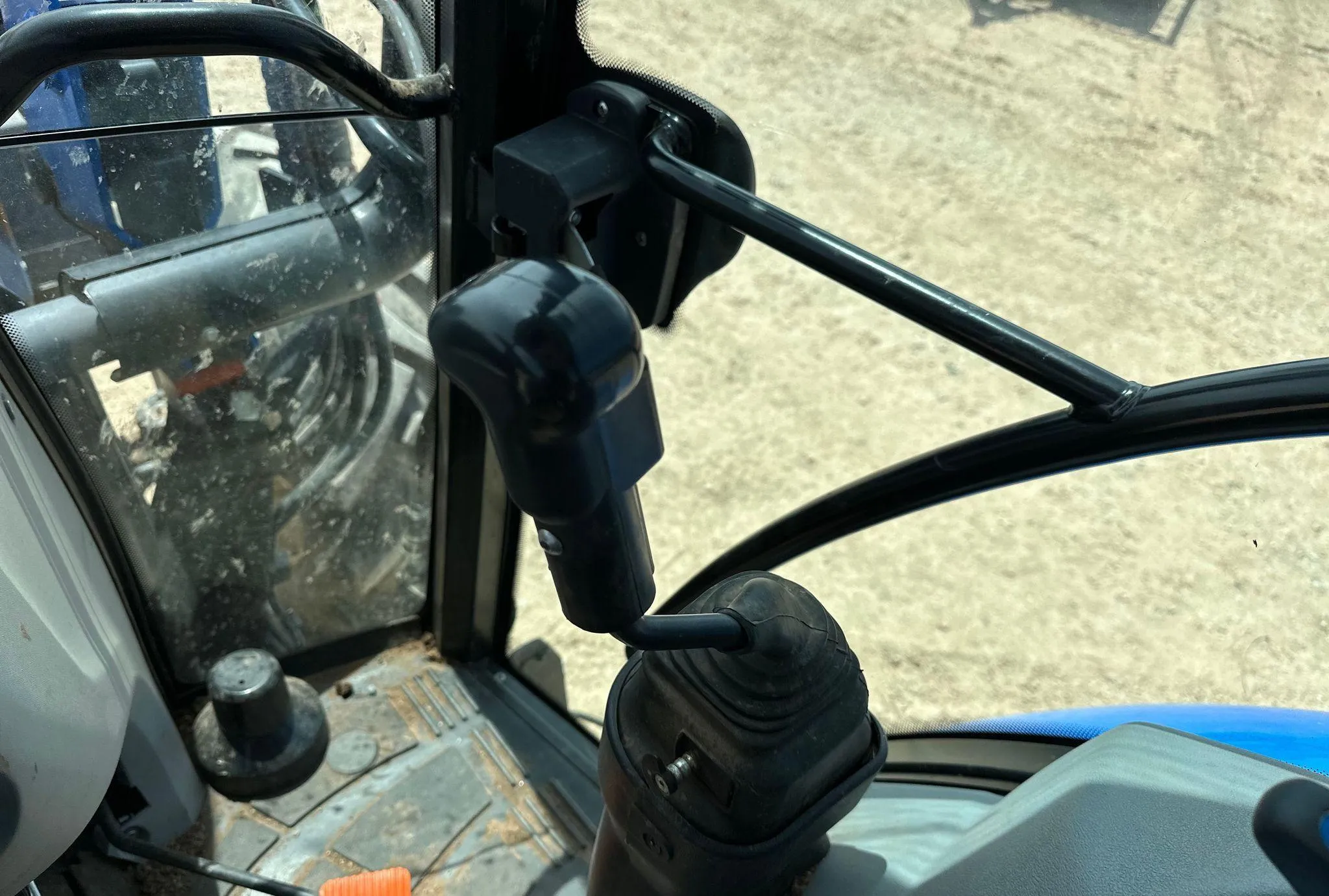 2020 New Holland Workmaster 120 MFWD