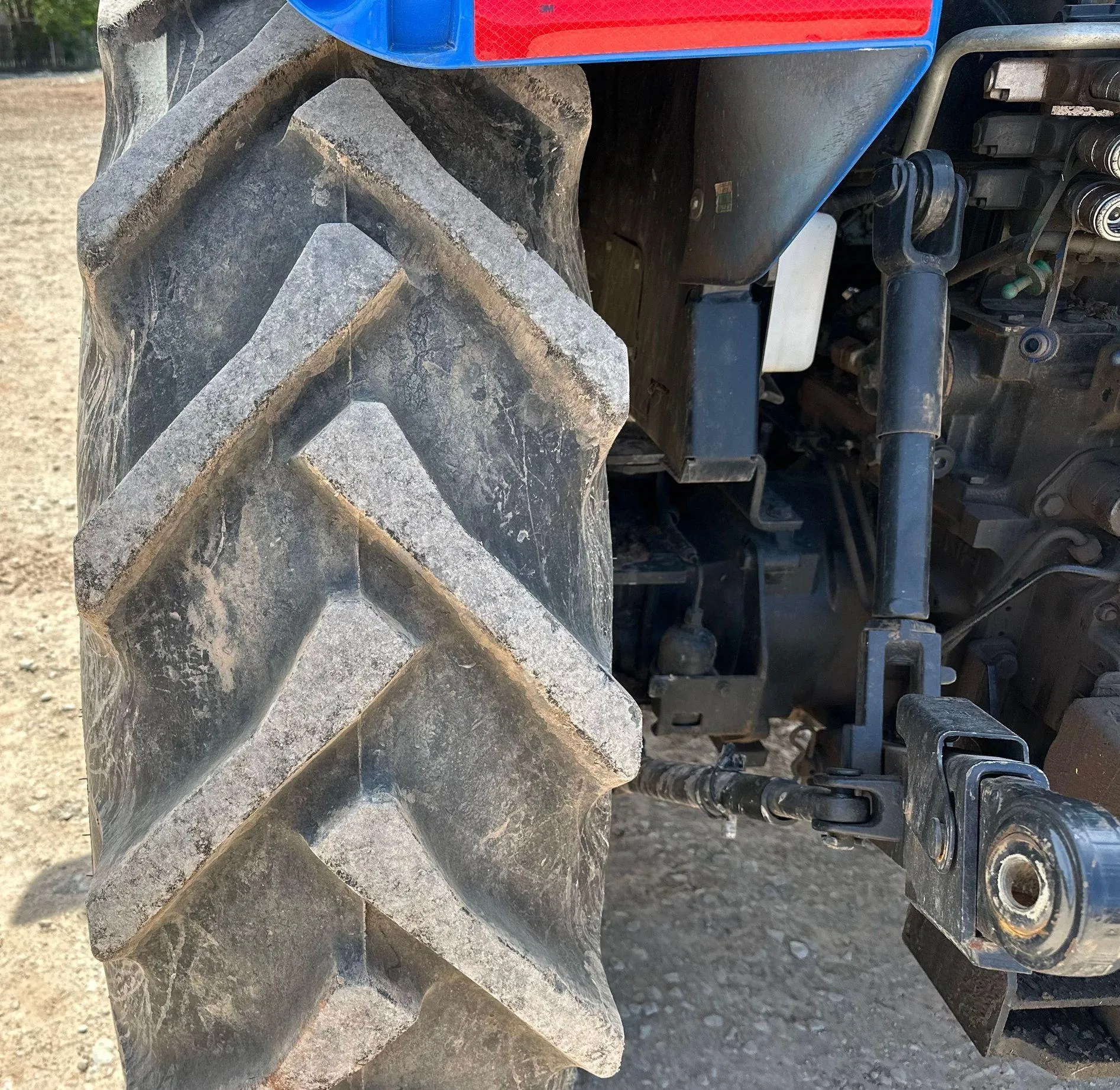 2020 New Holland Workmaster 120 MFWD