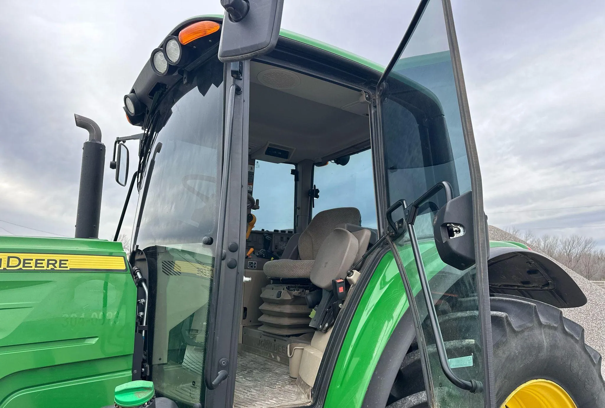 2020 John Deere 6130M MFWD
