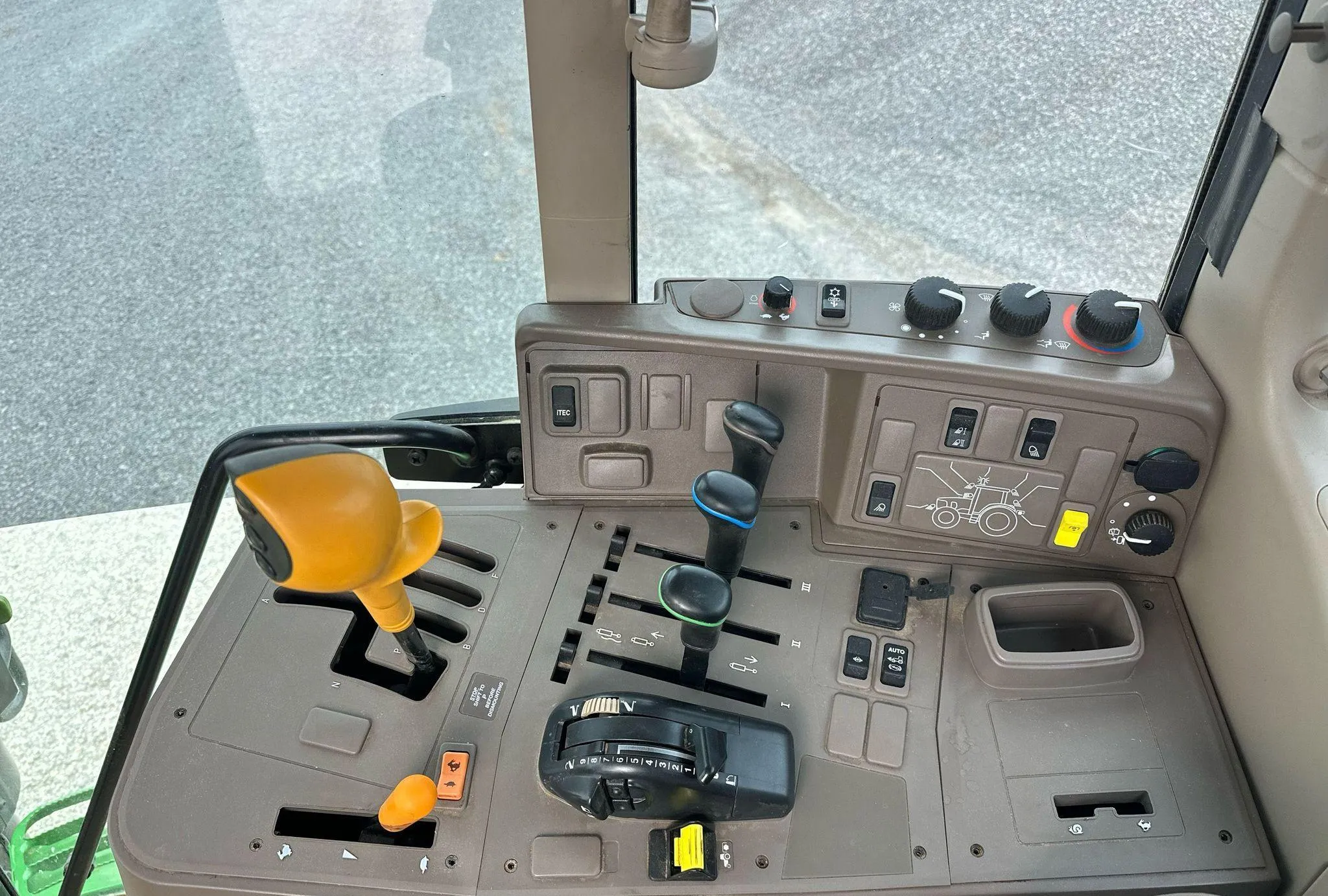 2020 John Deere 6130M MFWD