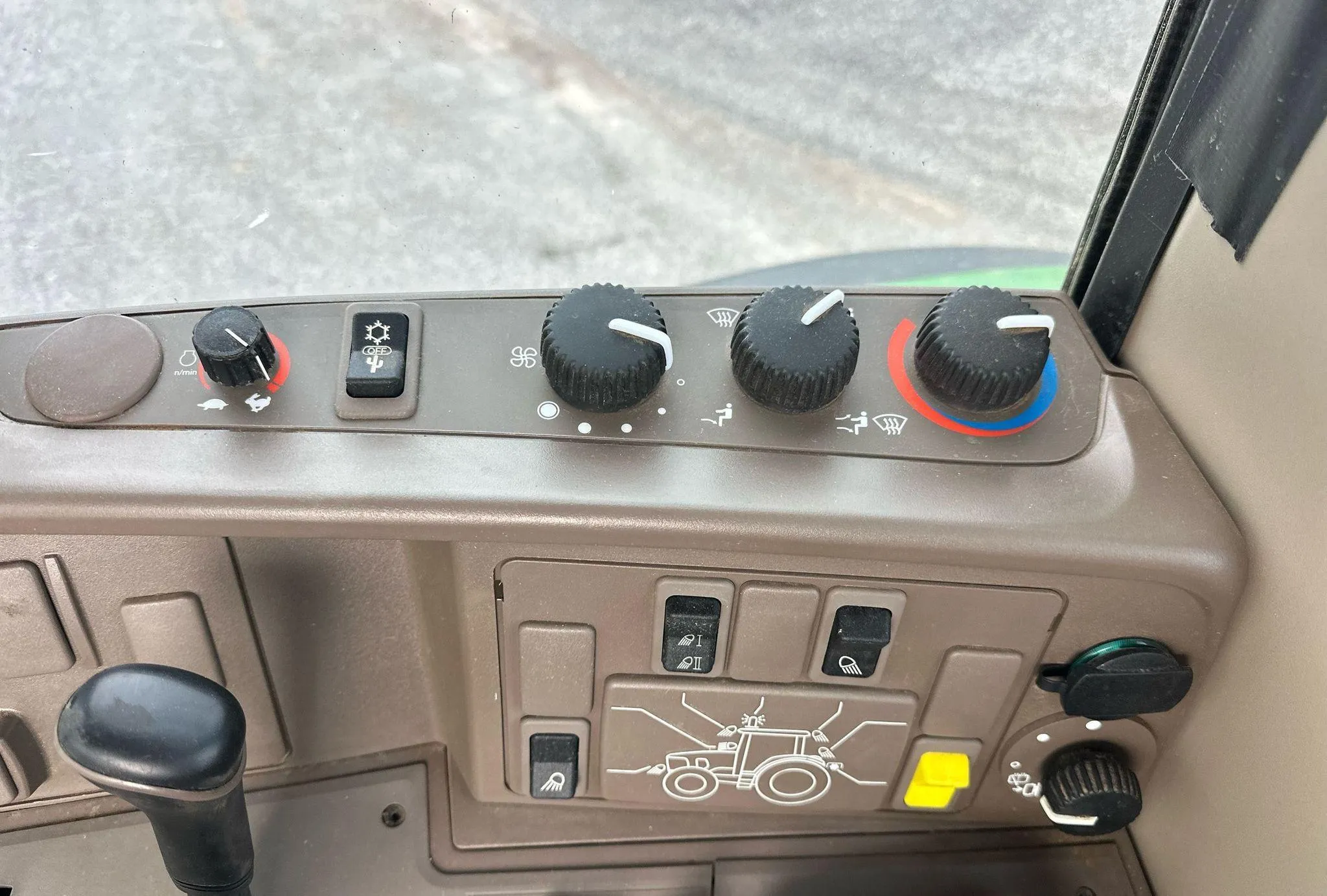 2020 John Deere 6130M MFWD