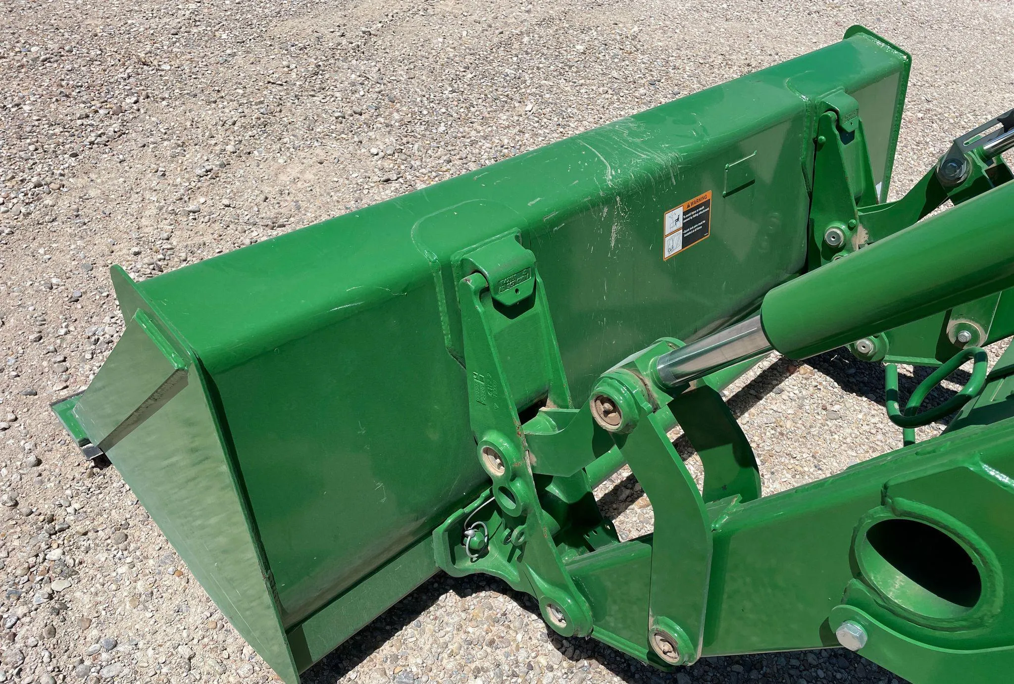 2018 John Deere 5075E MFWD