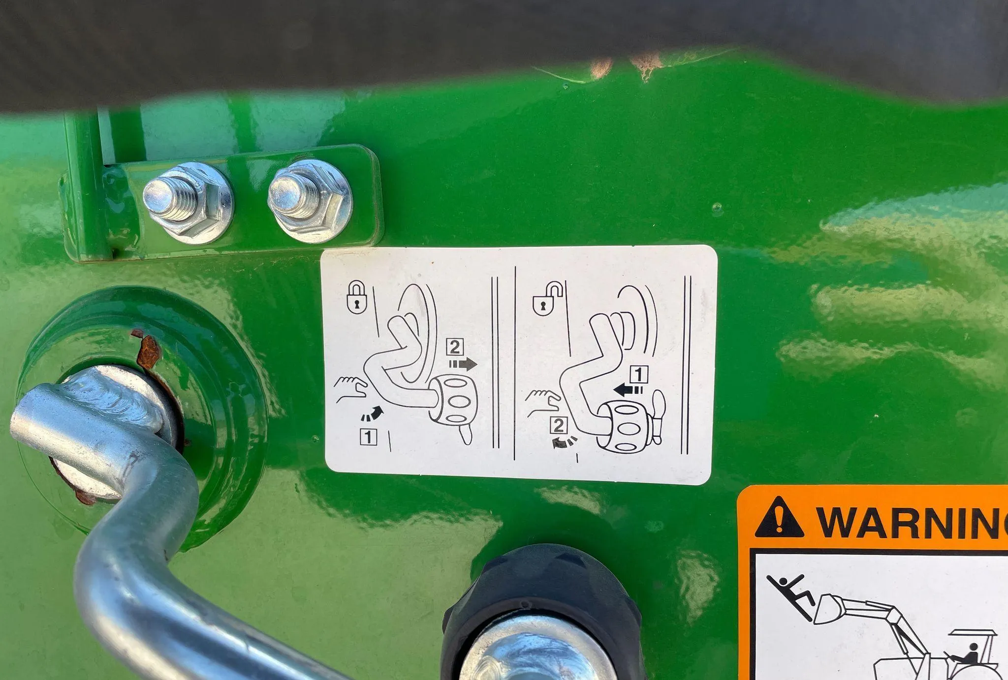 2018 John Deere 5075E MFWD