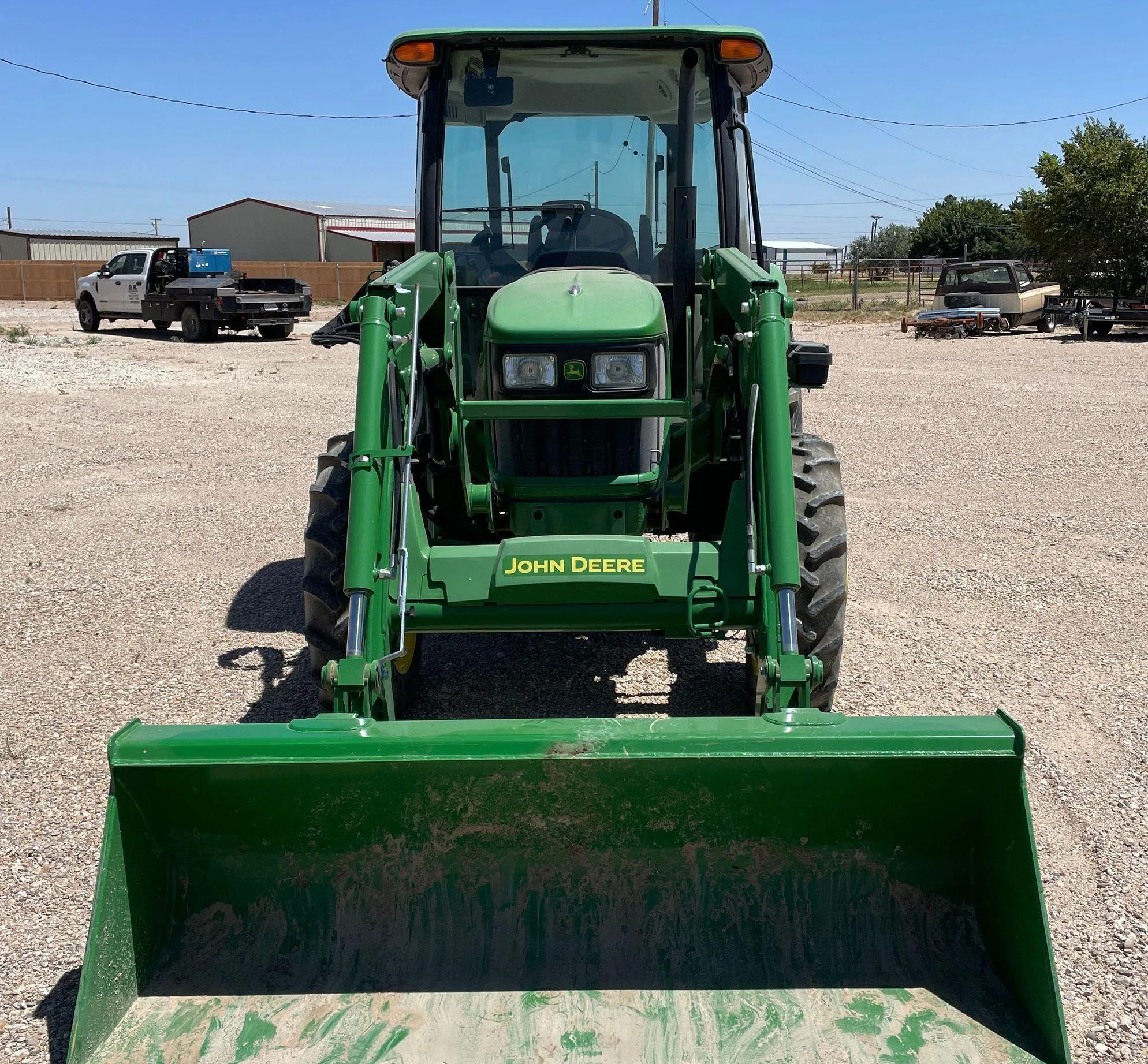 2018 John Deere 5075E MFWD