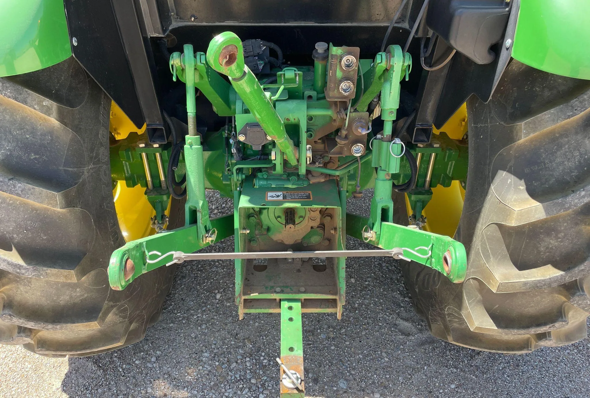 2018 John Deere 5075E MFWD