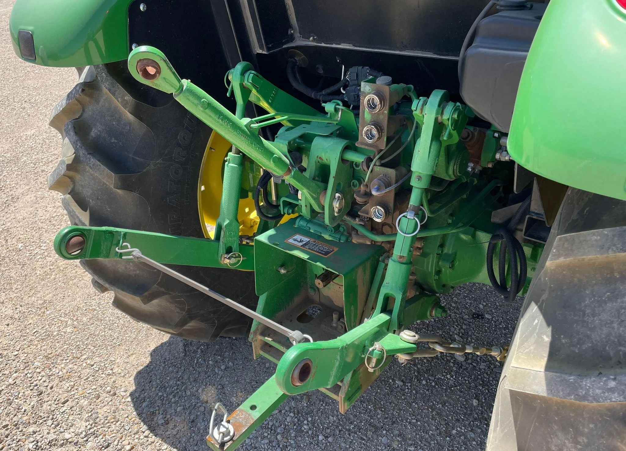 2018 John Deere 5075E MFWD