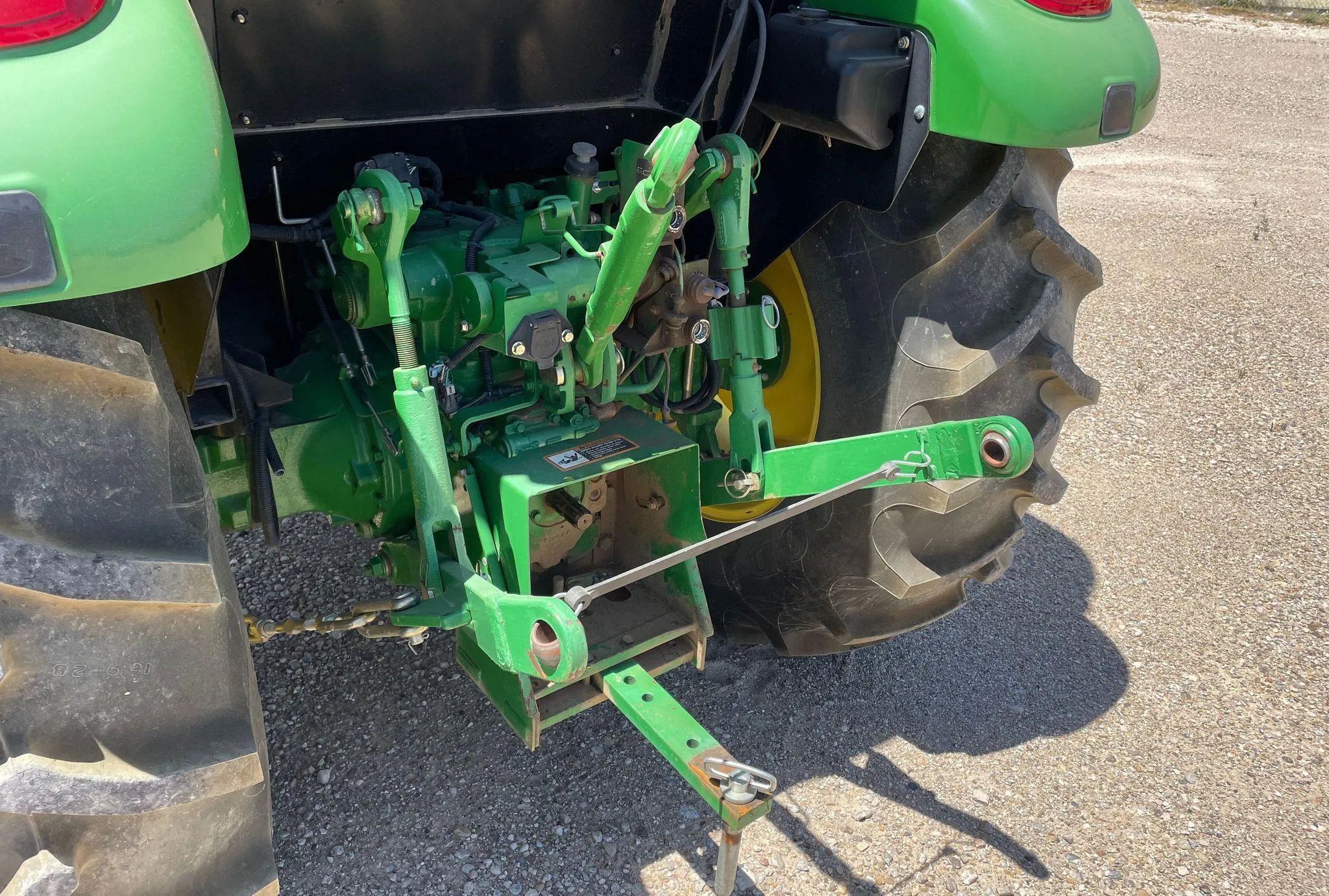 2018 John Deere 5075E MFWD