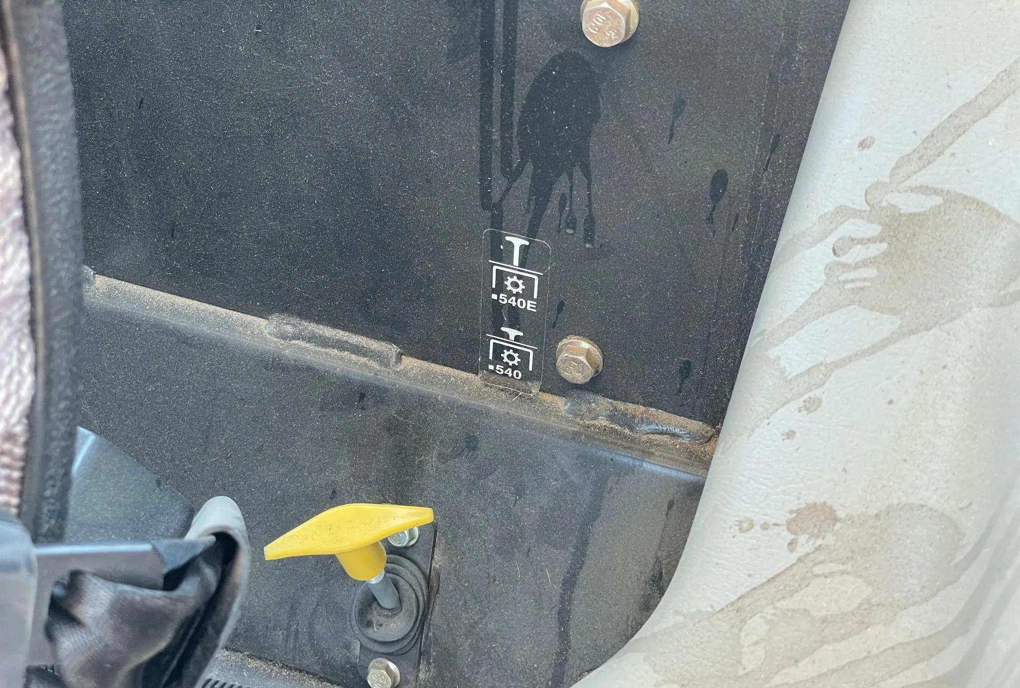 2018 John Deere 5075E MFWD