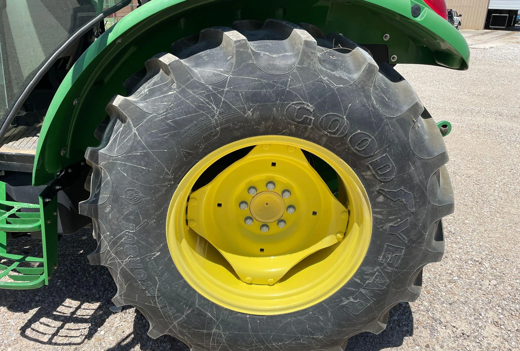2018 John Deere 5075E MFWD