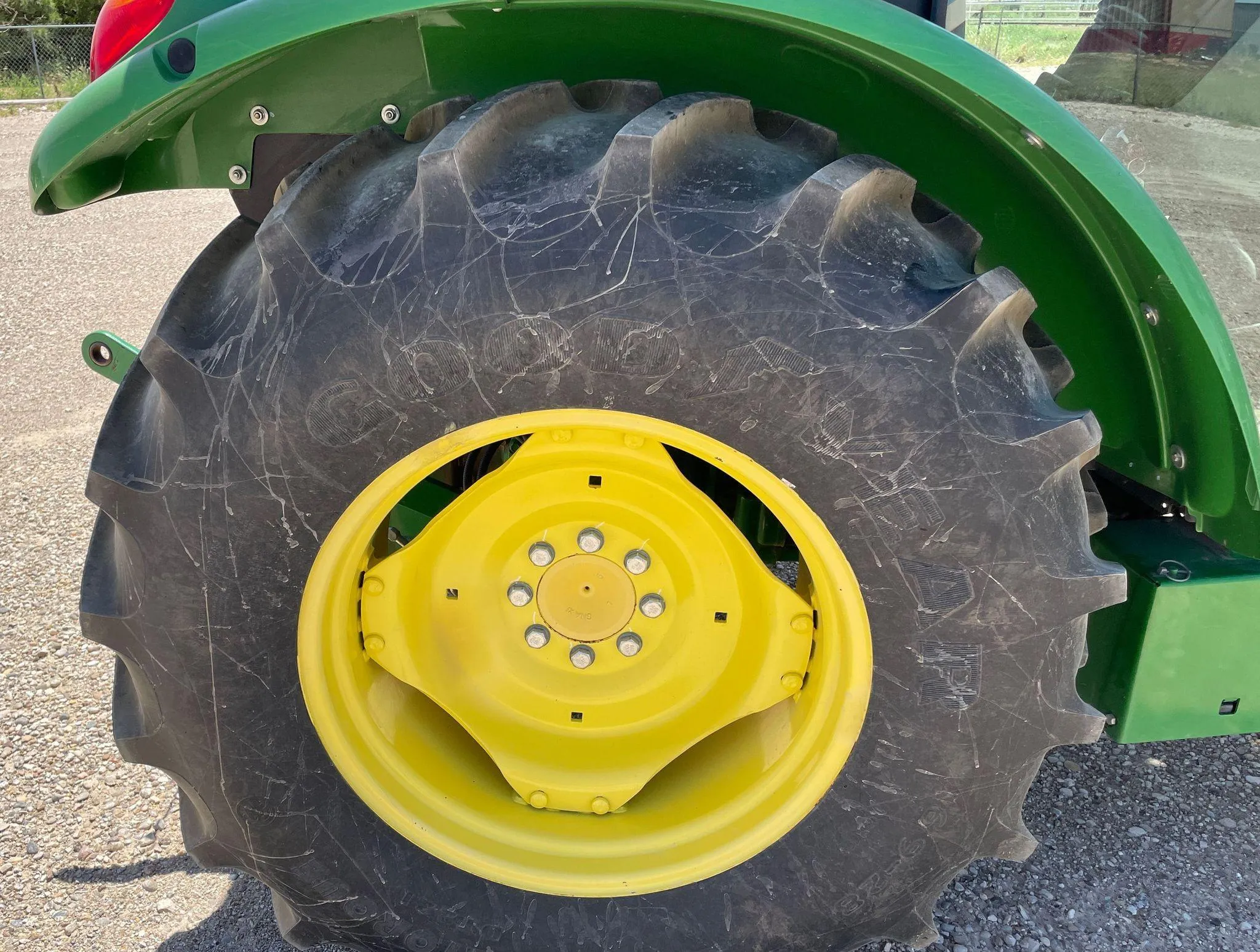 2018 John Deere 5075E MFWD
