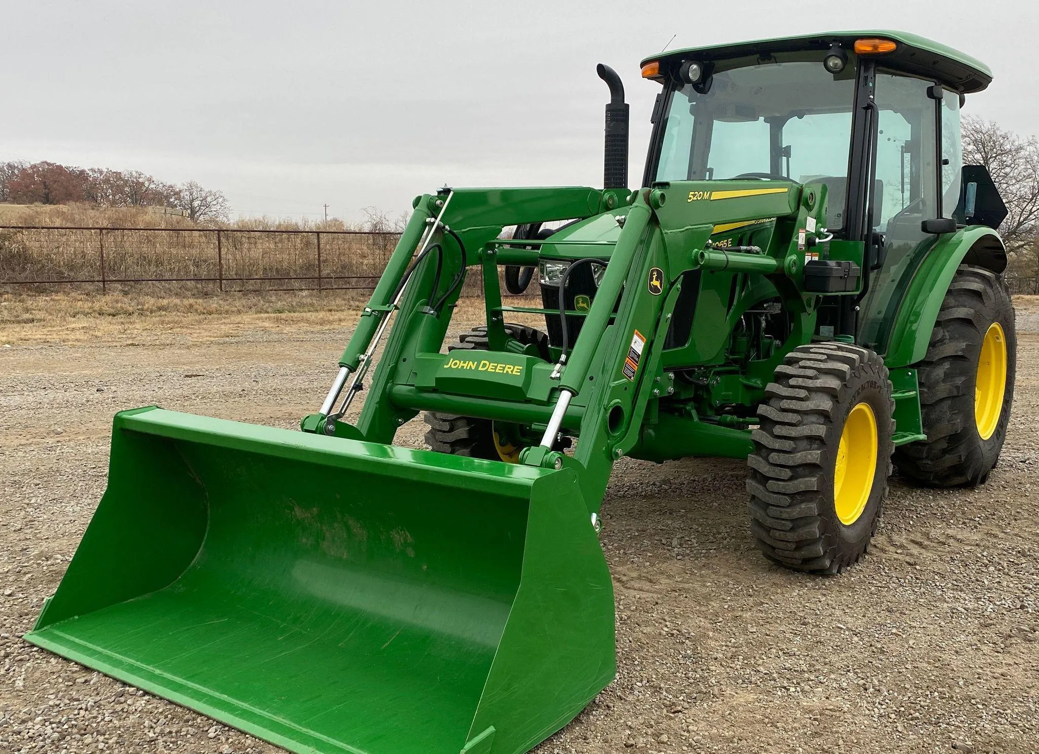 2022 John Deere 2022 John Deere 5065E MFWD alt
