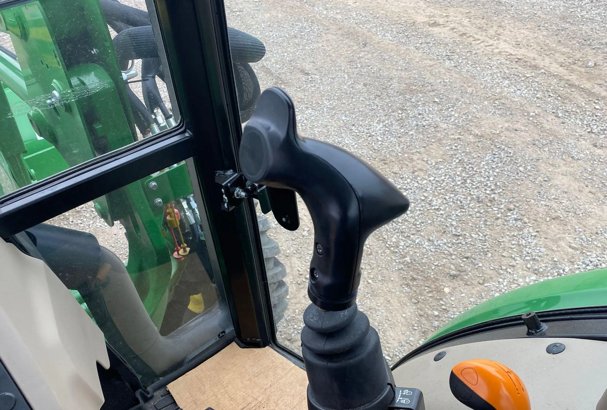 2022 John Deere 5065E MFWD
