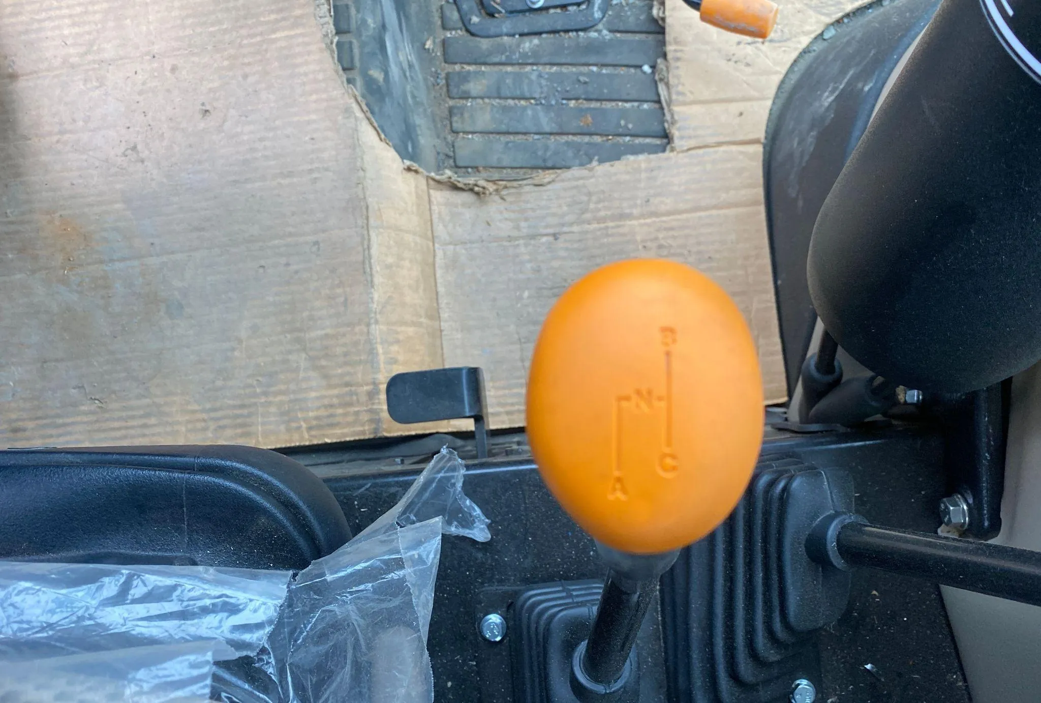 2022 John Deere 5065E MFWD