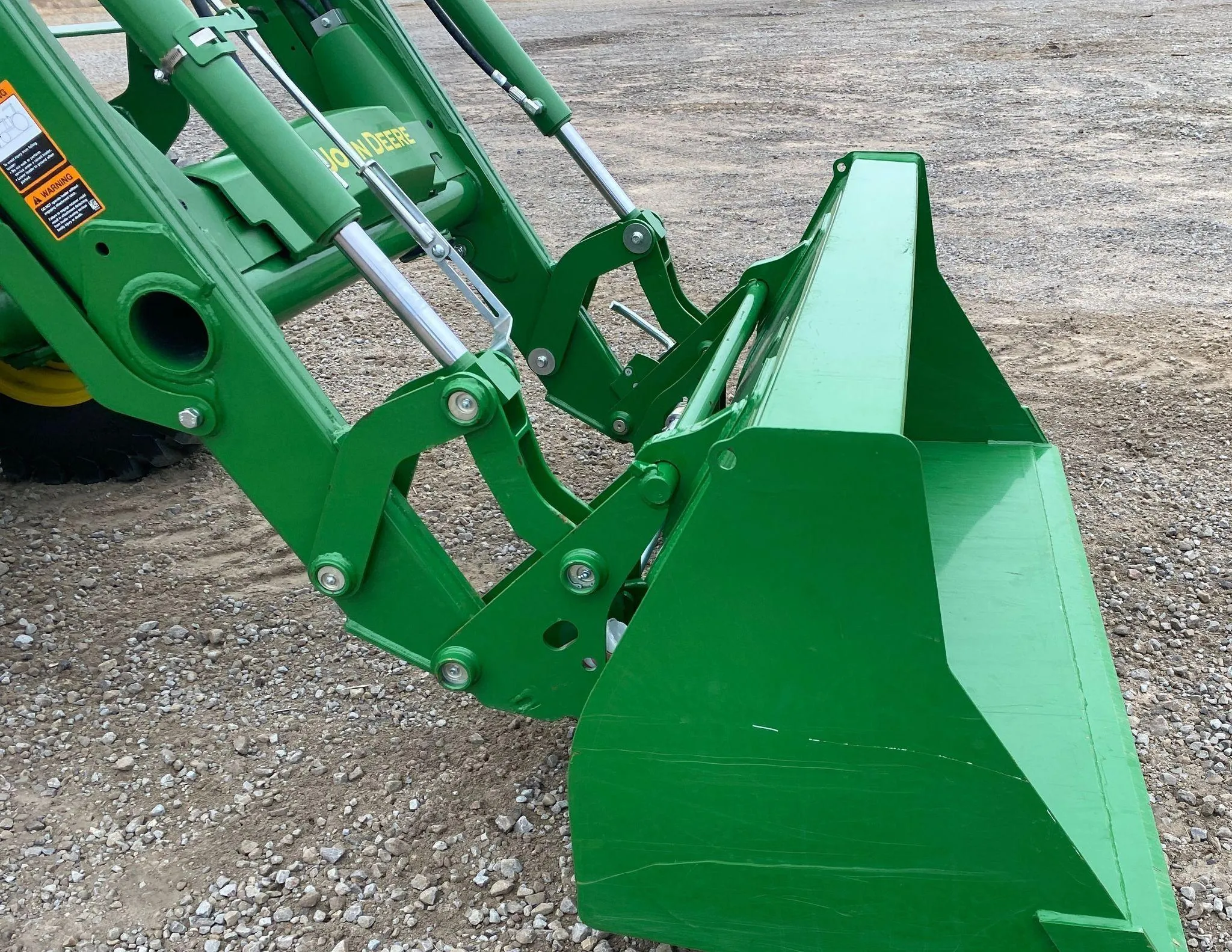 2022 John Deere 5065E MFWD