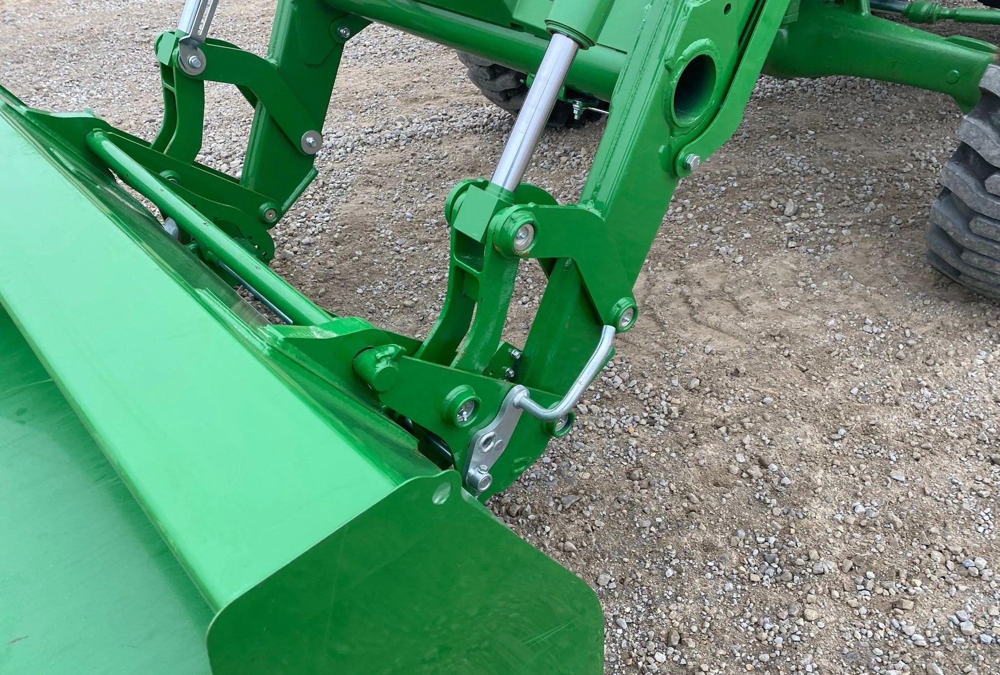 2022 John Deere 5065E MFWD