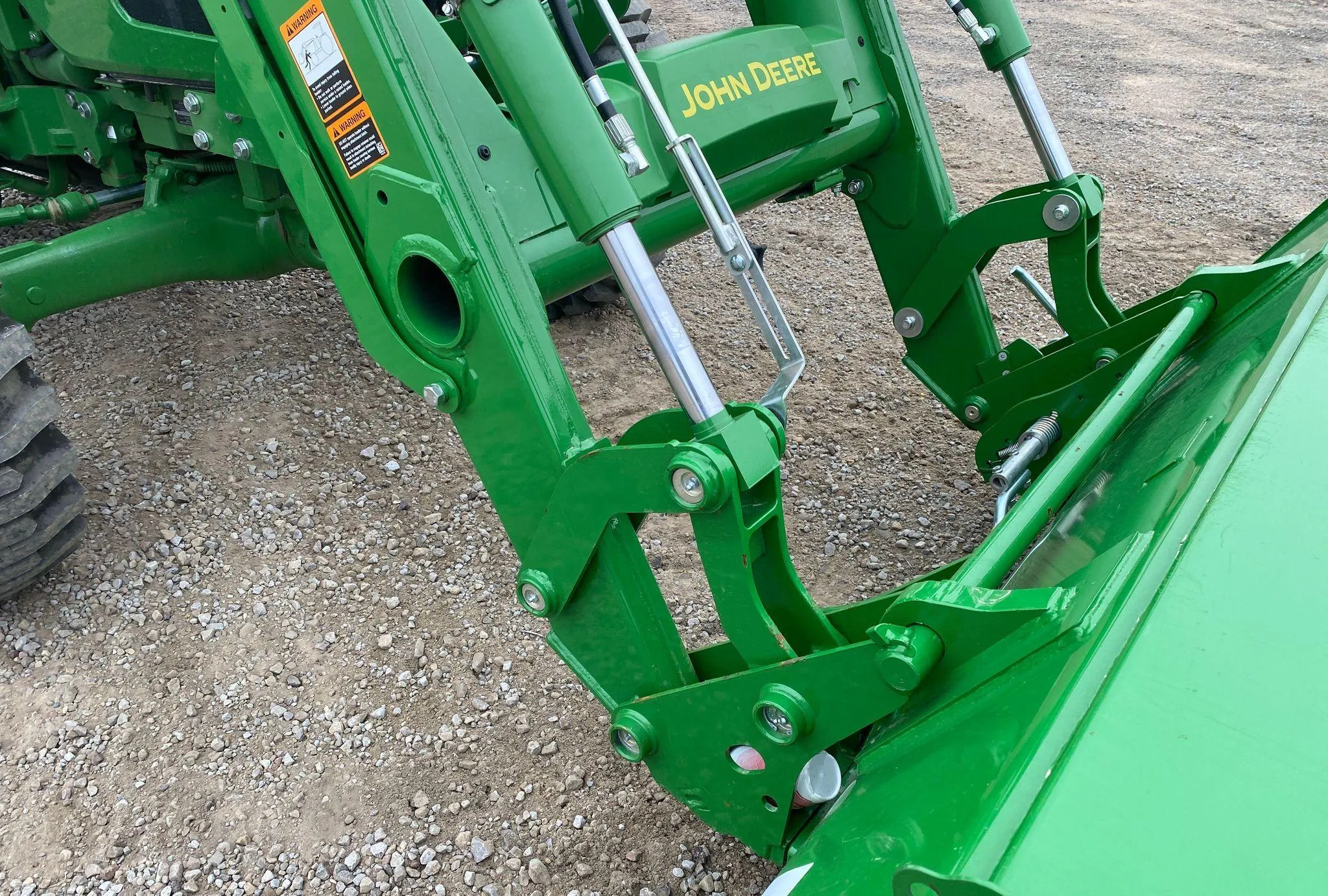 2022 John Deere 5065E MFWD