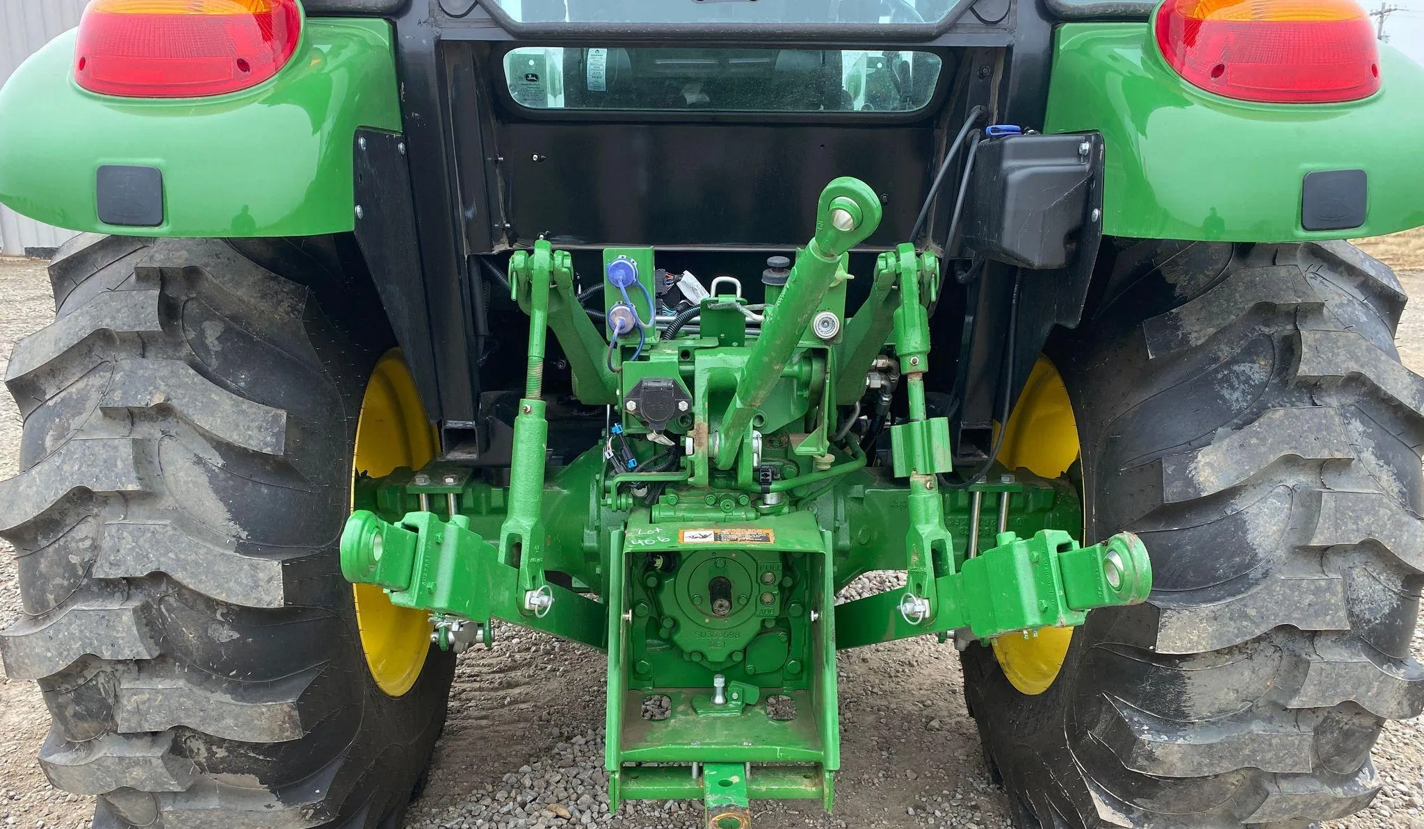 2022 John Deere 5065E MFWD
