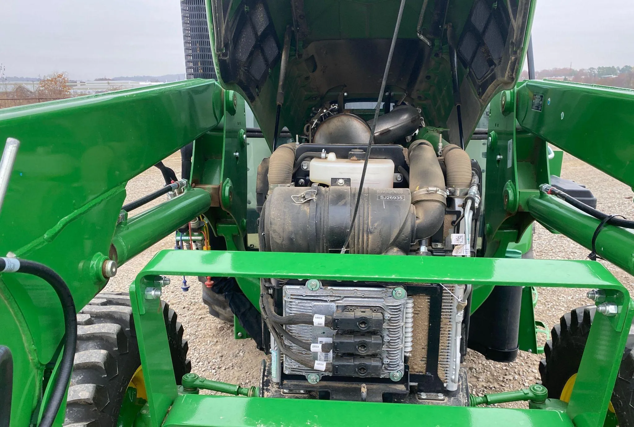 2022 John Deere 5065E MFWD