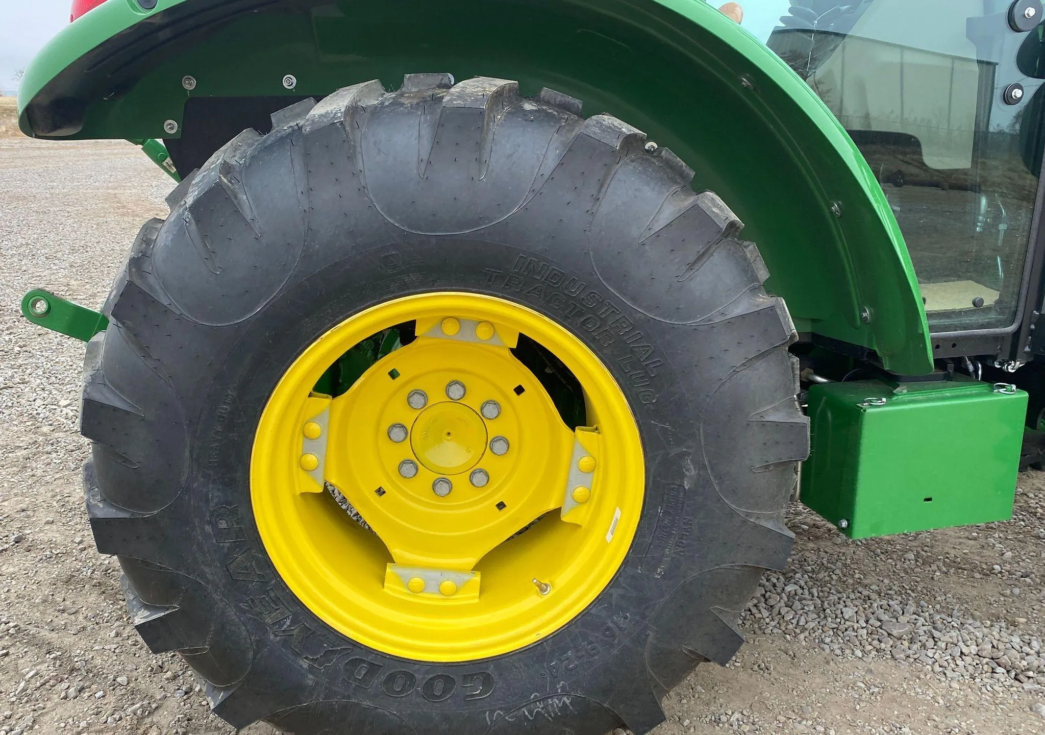 2022 John Deere 5065E MFWD