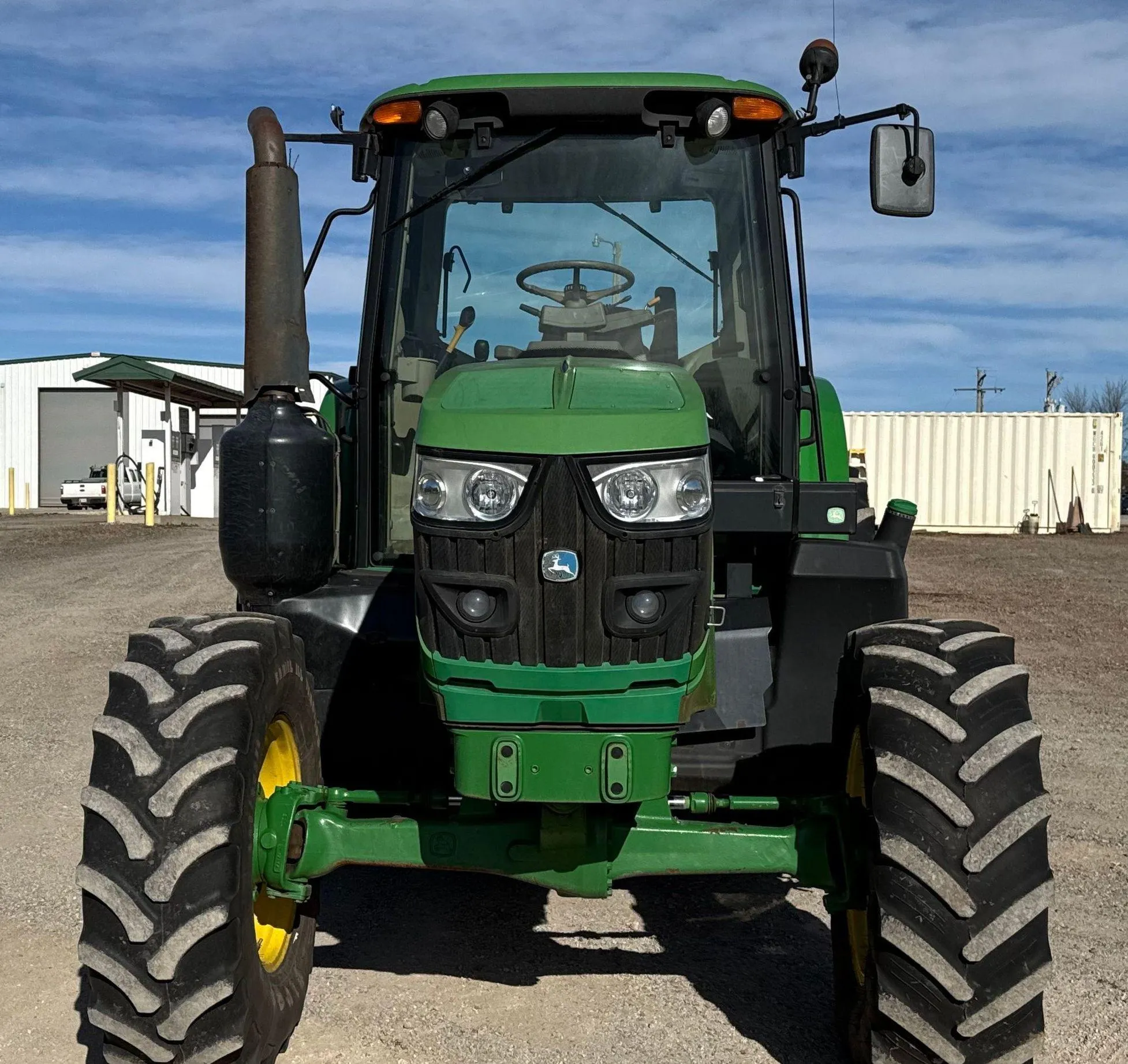 2016 John Deere 6110M MFWD